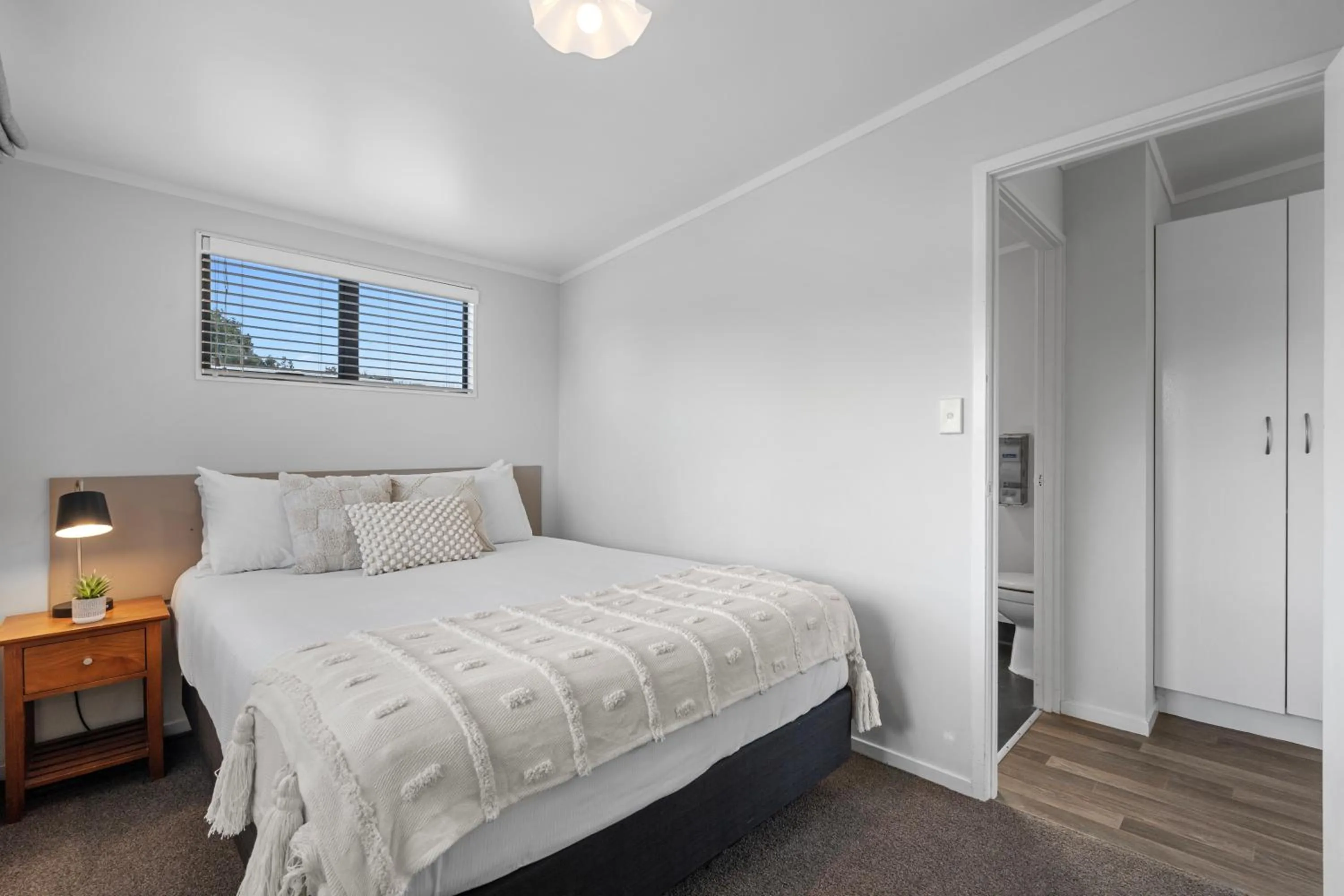 Bed in Tasman Holiday Parks - Beachaven