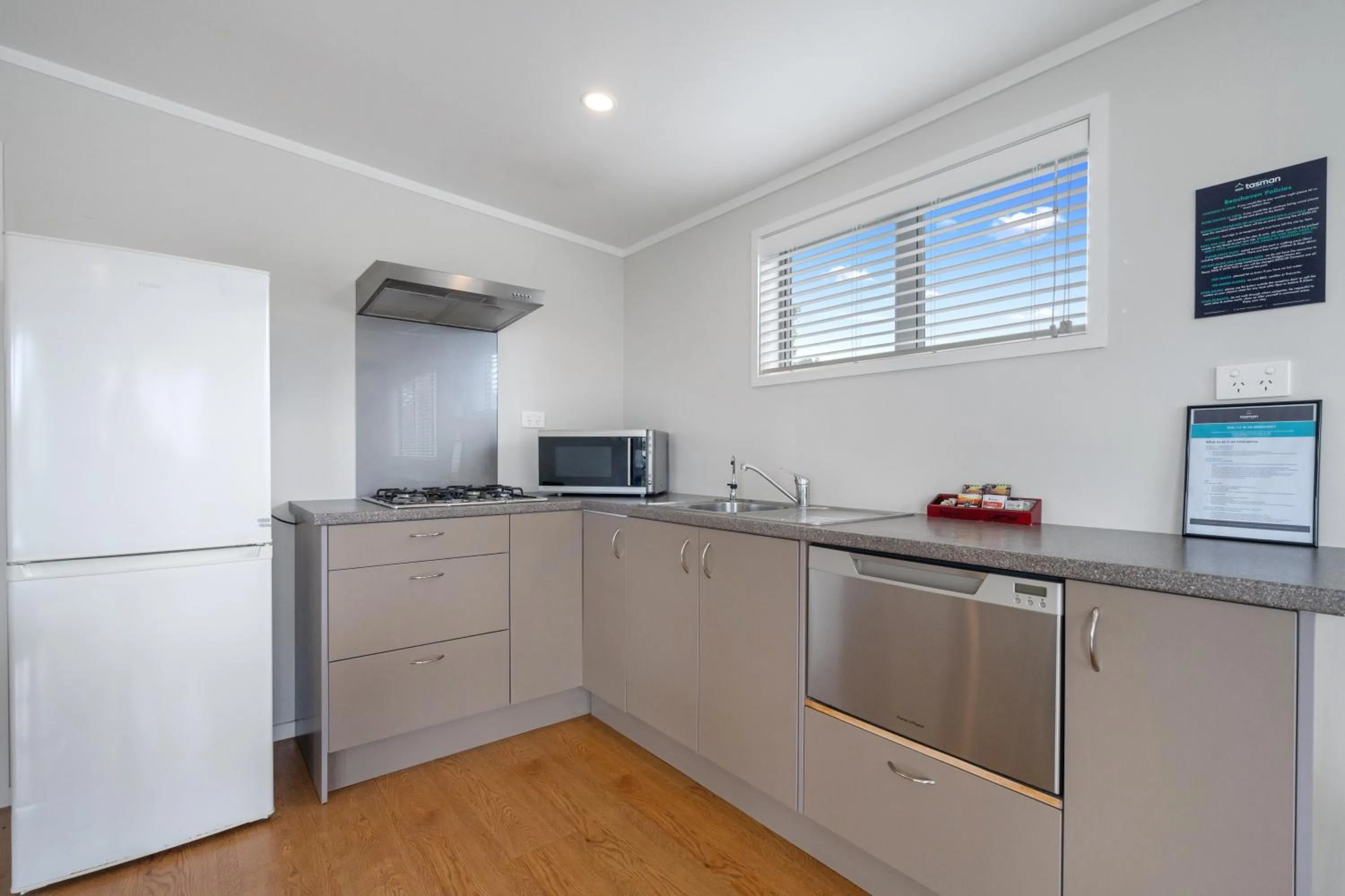 Kitchen or kitchenette in Tasman Holiday Parks - Beachaven