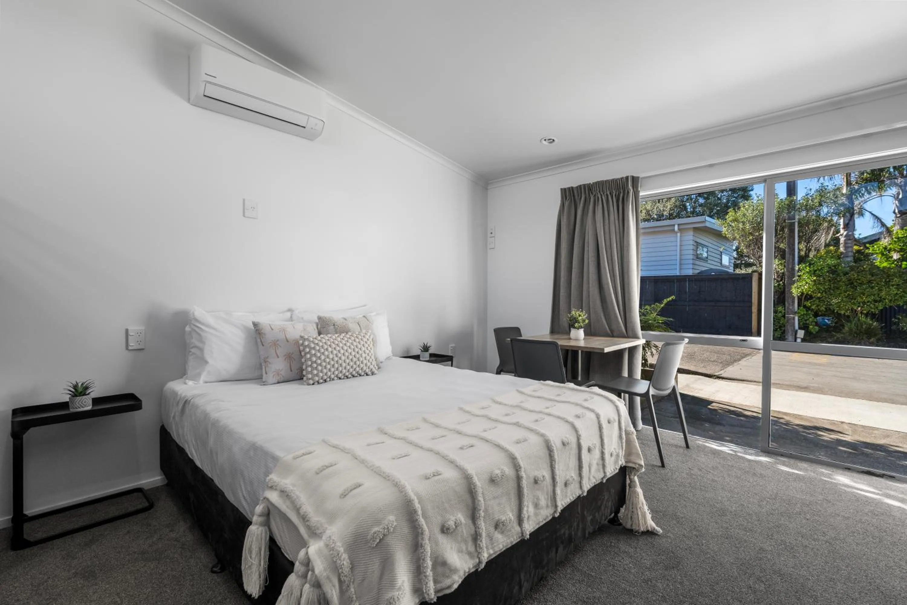 Bed in Tasman Holiday Parks - Beachaven