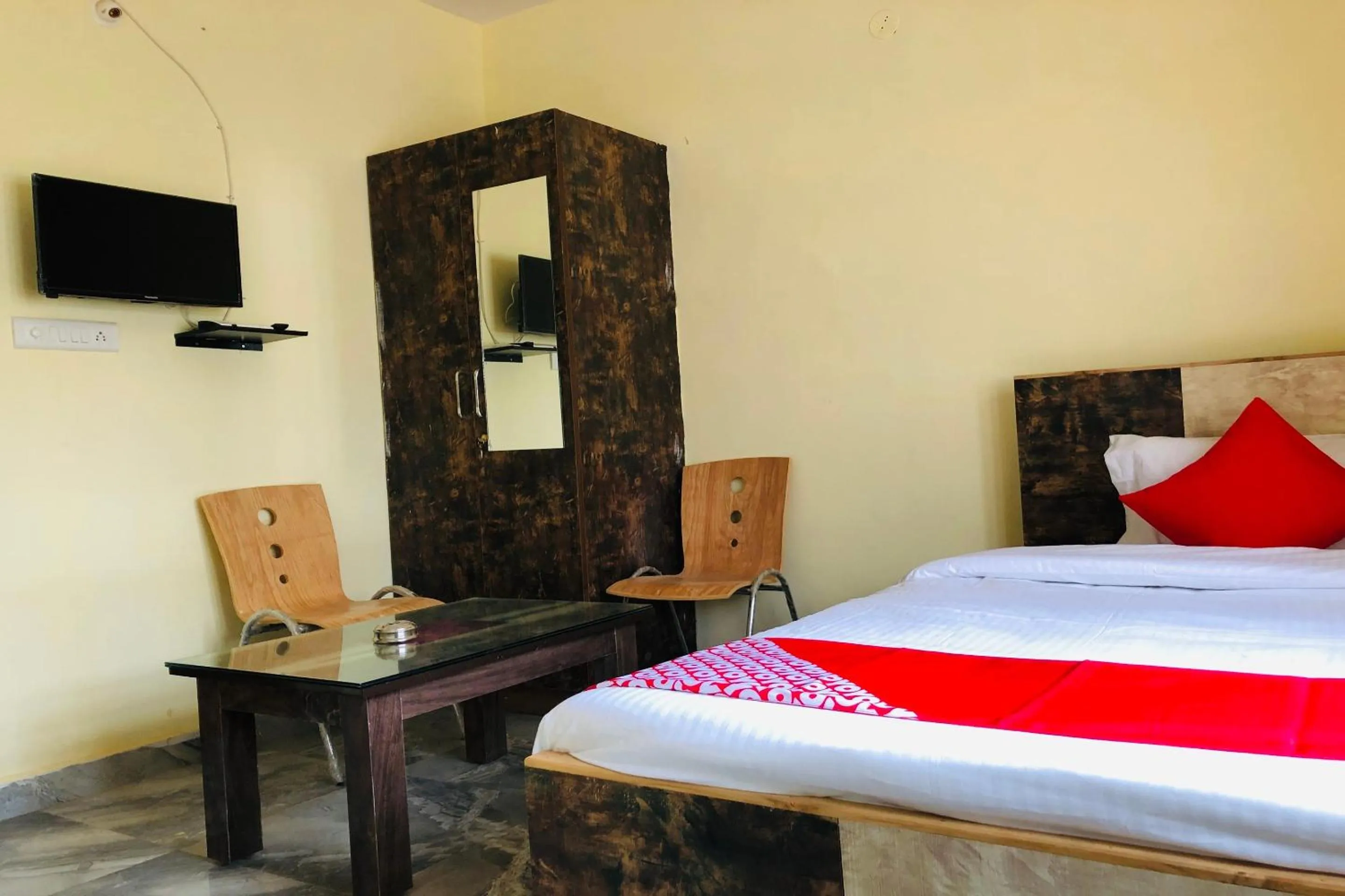 Bedroom in Collection O V K Lodge