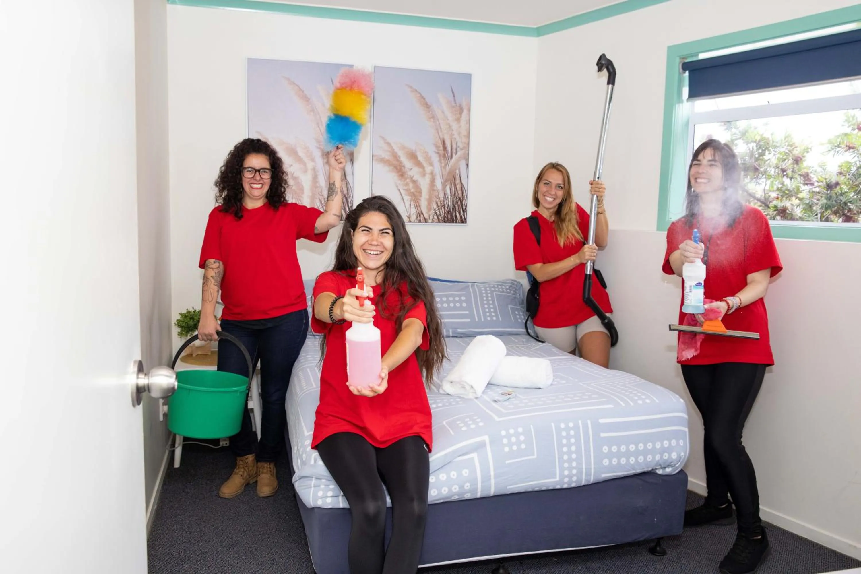 Photo of the whole room, Bed in Pacific Coast Lodge and Backpackers