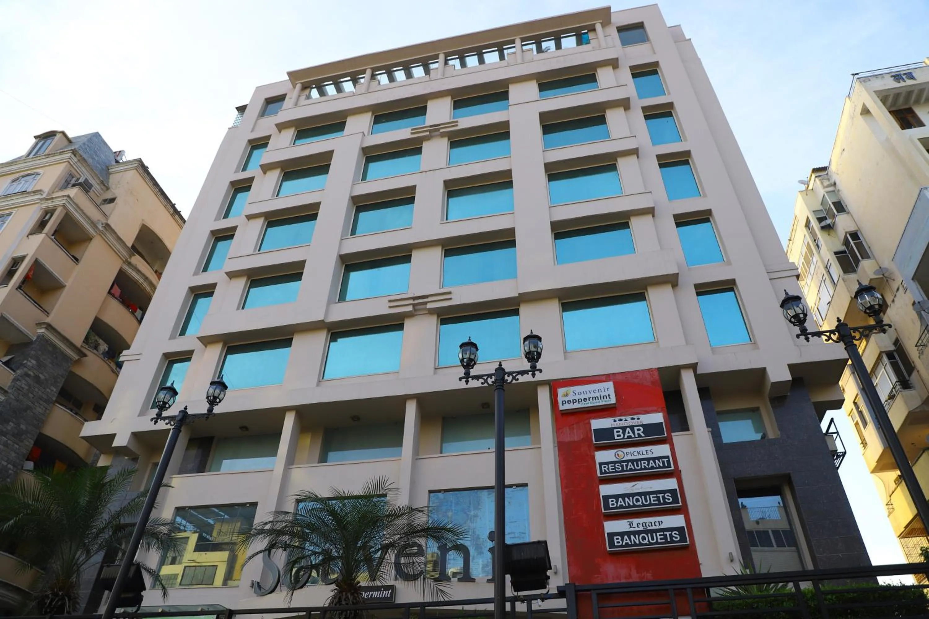 Facade/entrance in souvenir peppermint hotel