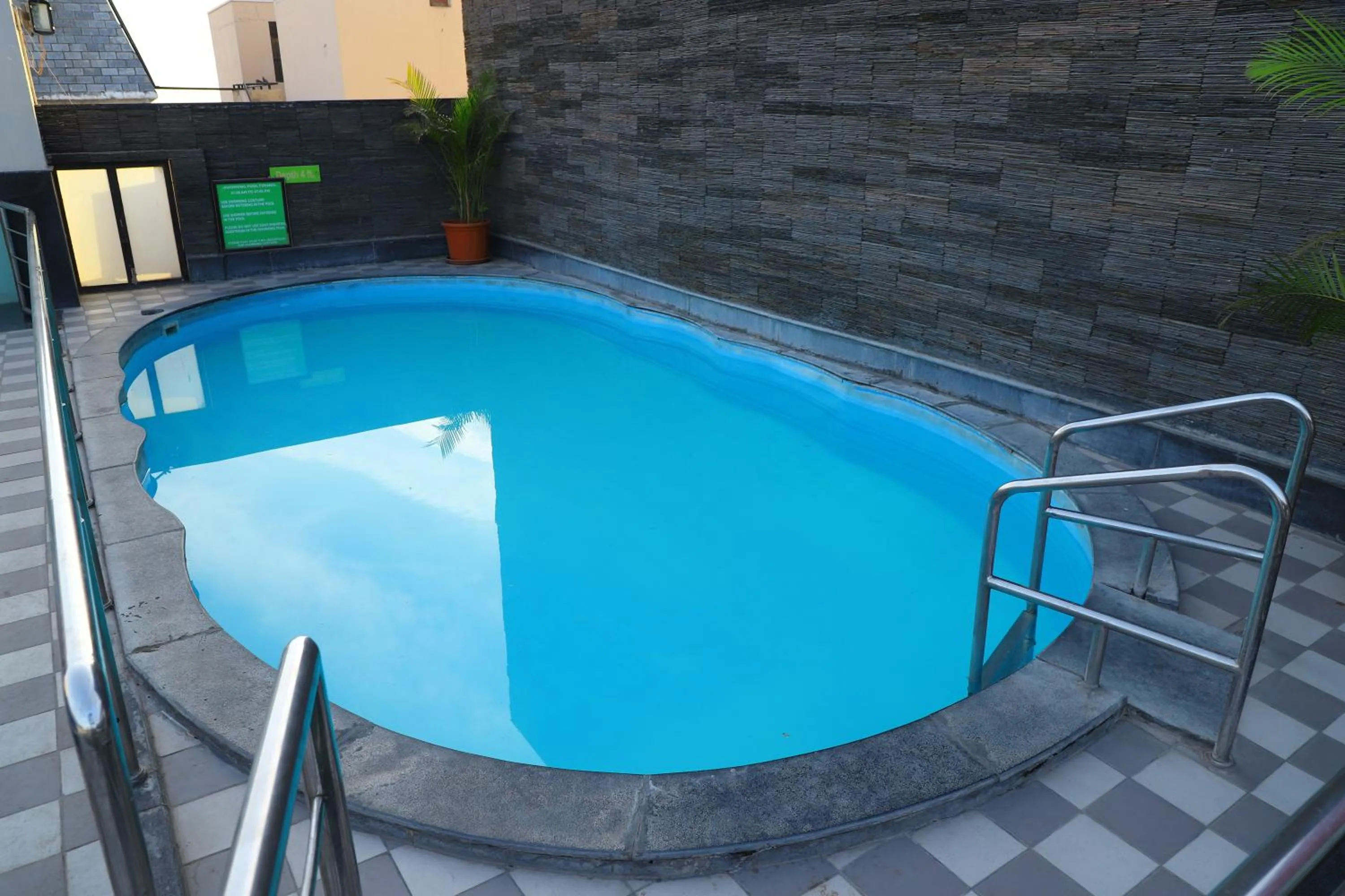  in souvenir peppermint hotel