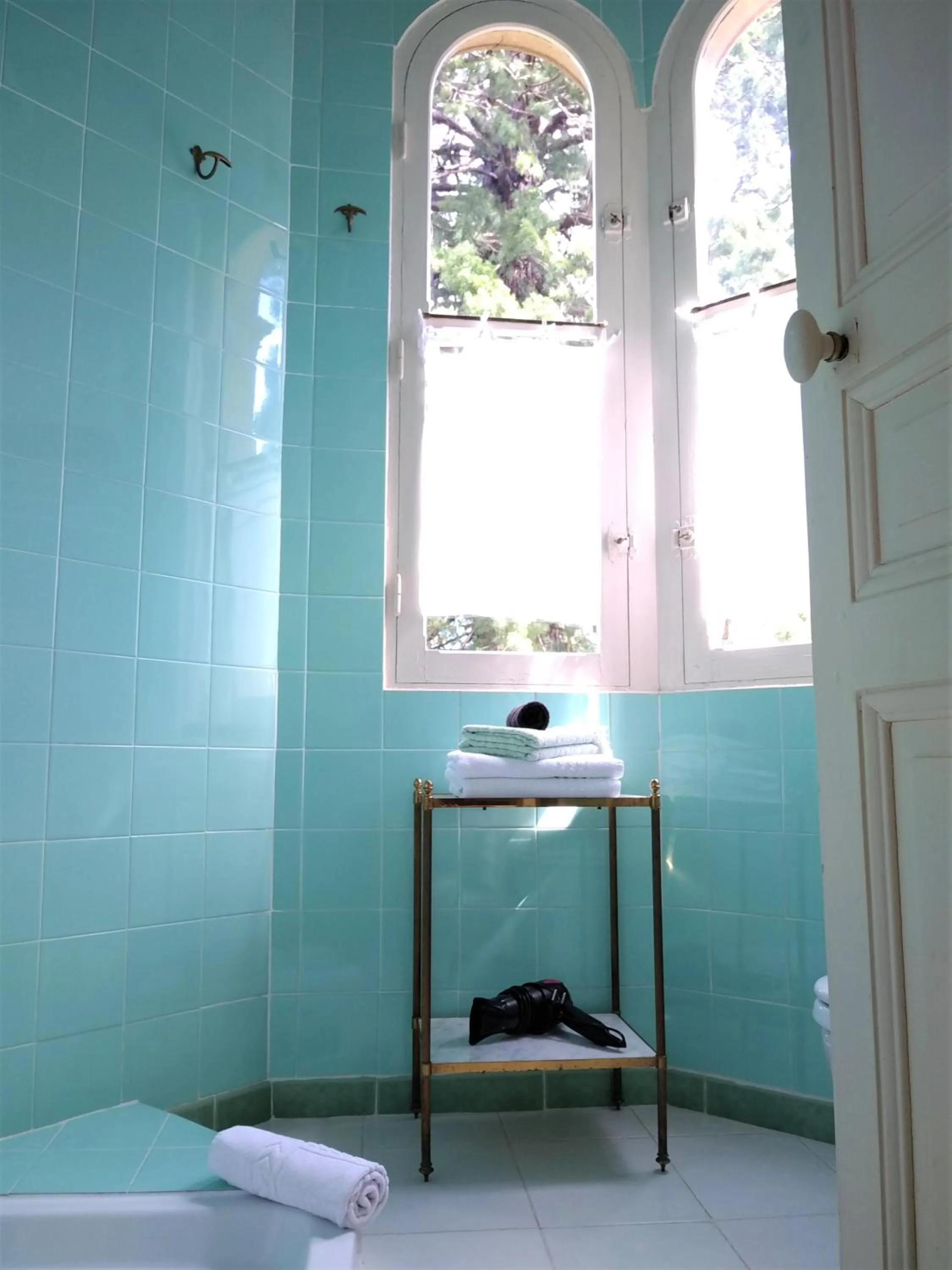 Bathroom in Château de la Vernède, la Grande Vernède