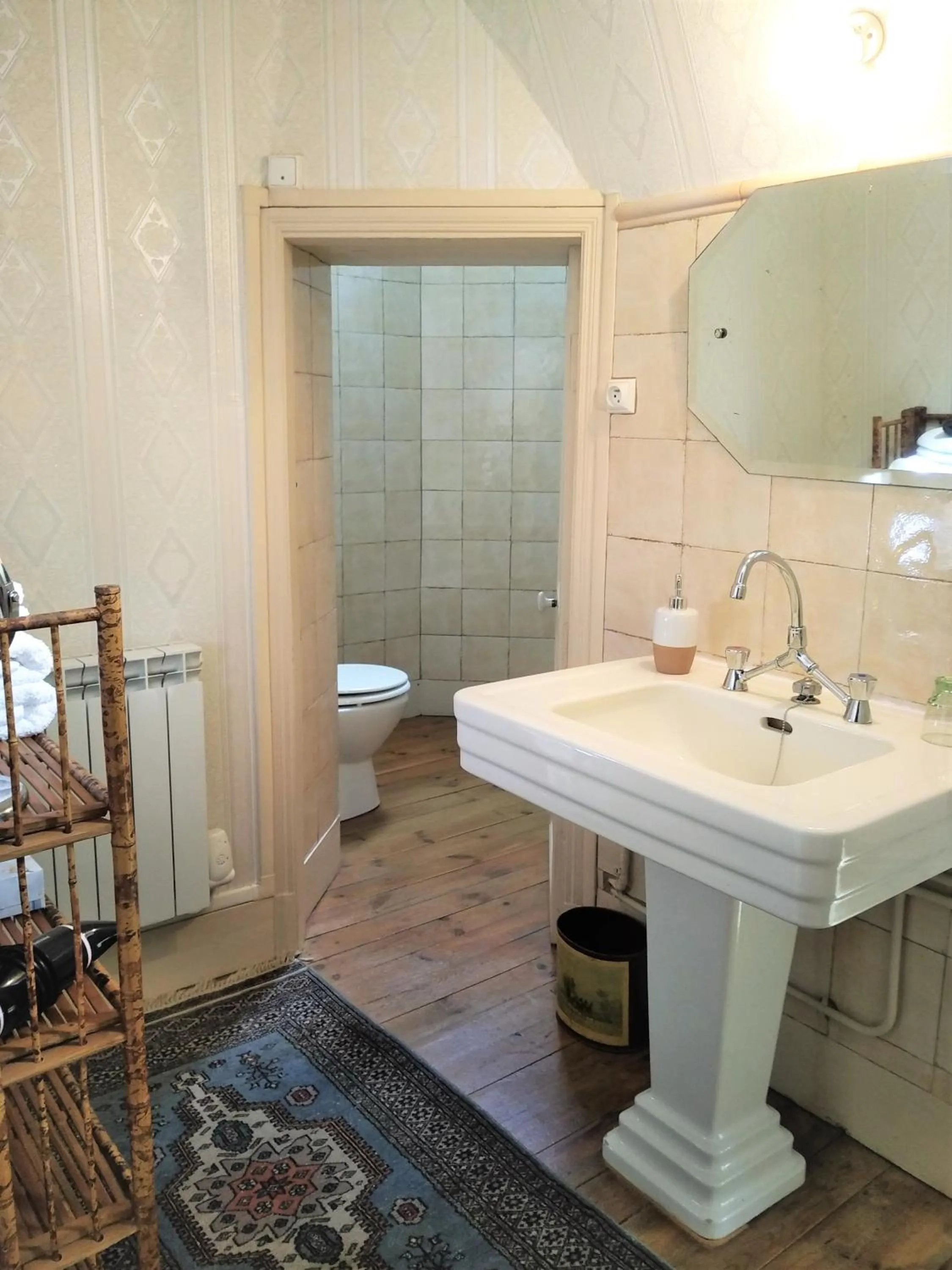 Bathroom in Château de la Vernède, la Grande Vernède