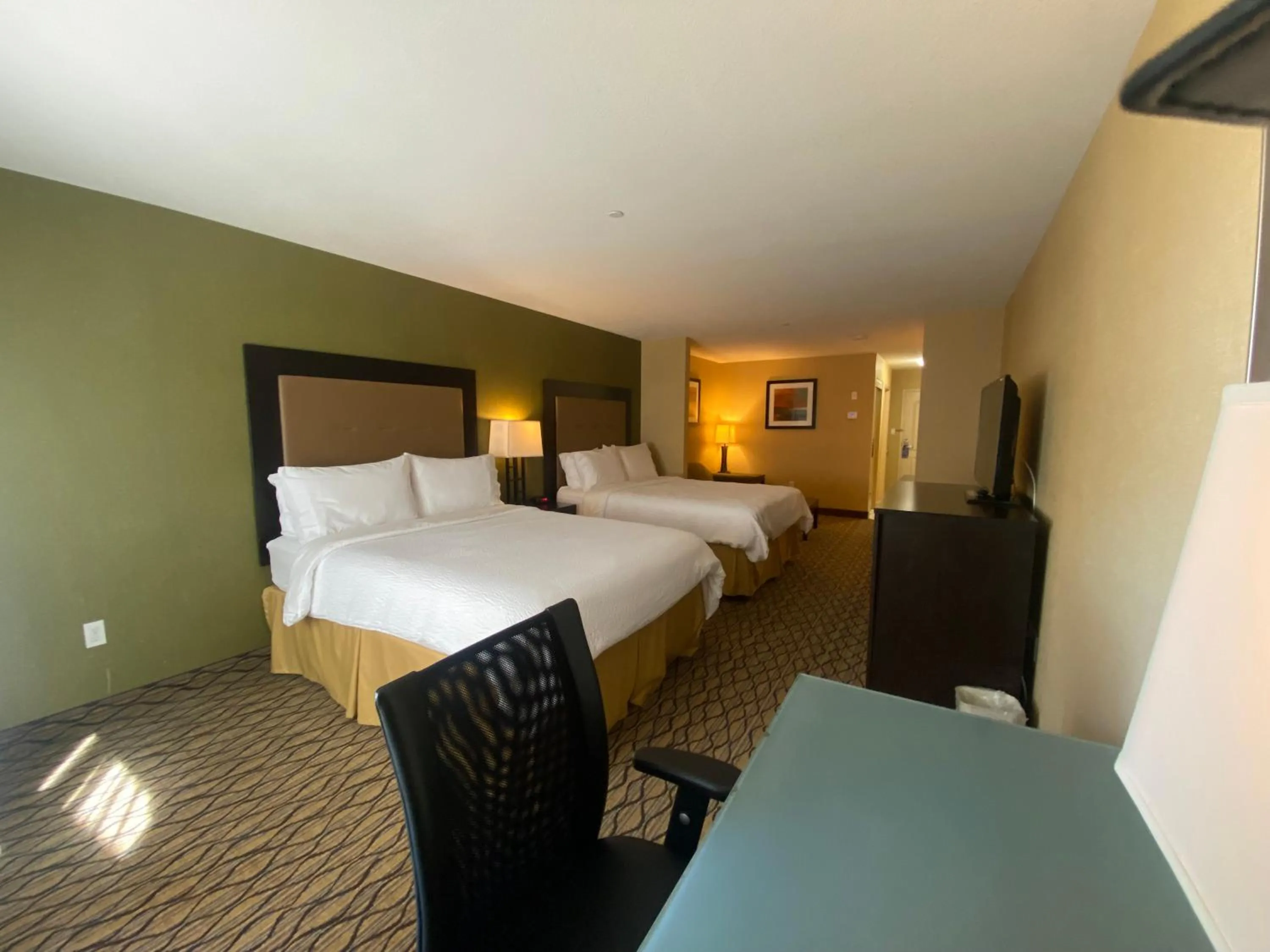 Bed in Wingate by Wyndham Fort Saskatchewan