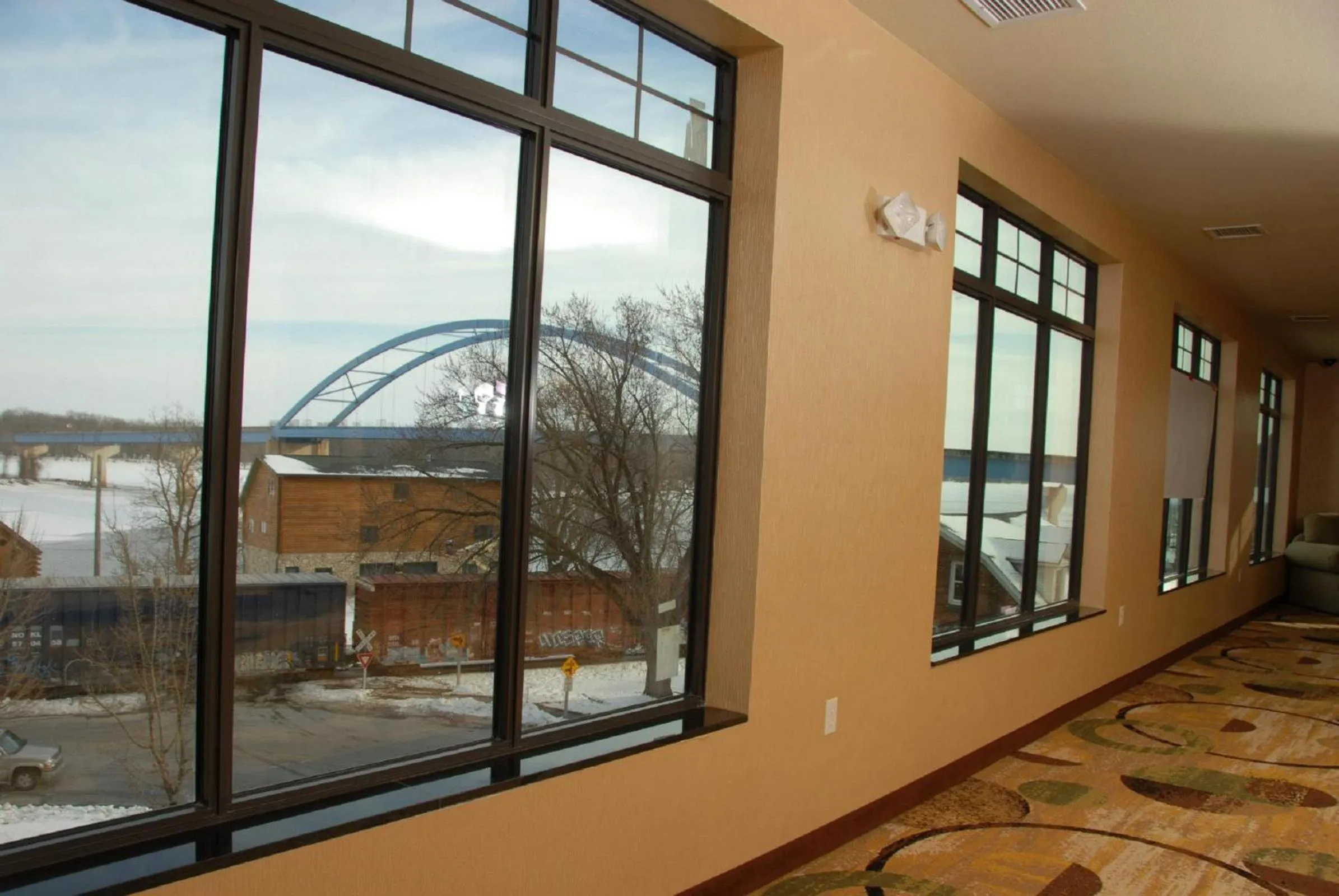 Communal lounge/ TV room in Comfort Inn & Suites Marquette - Prairie du Chien