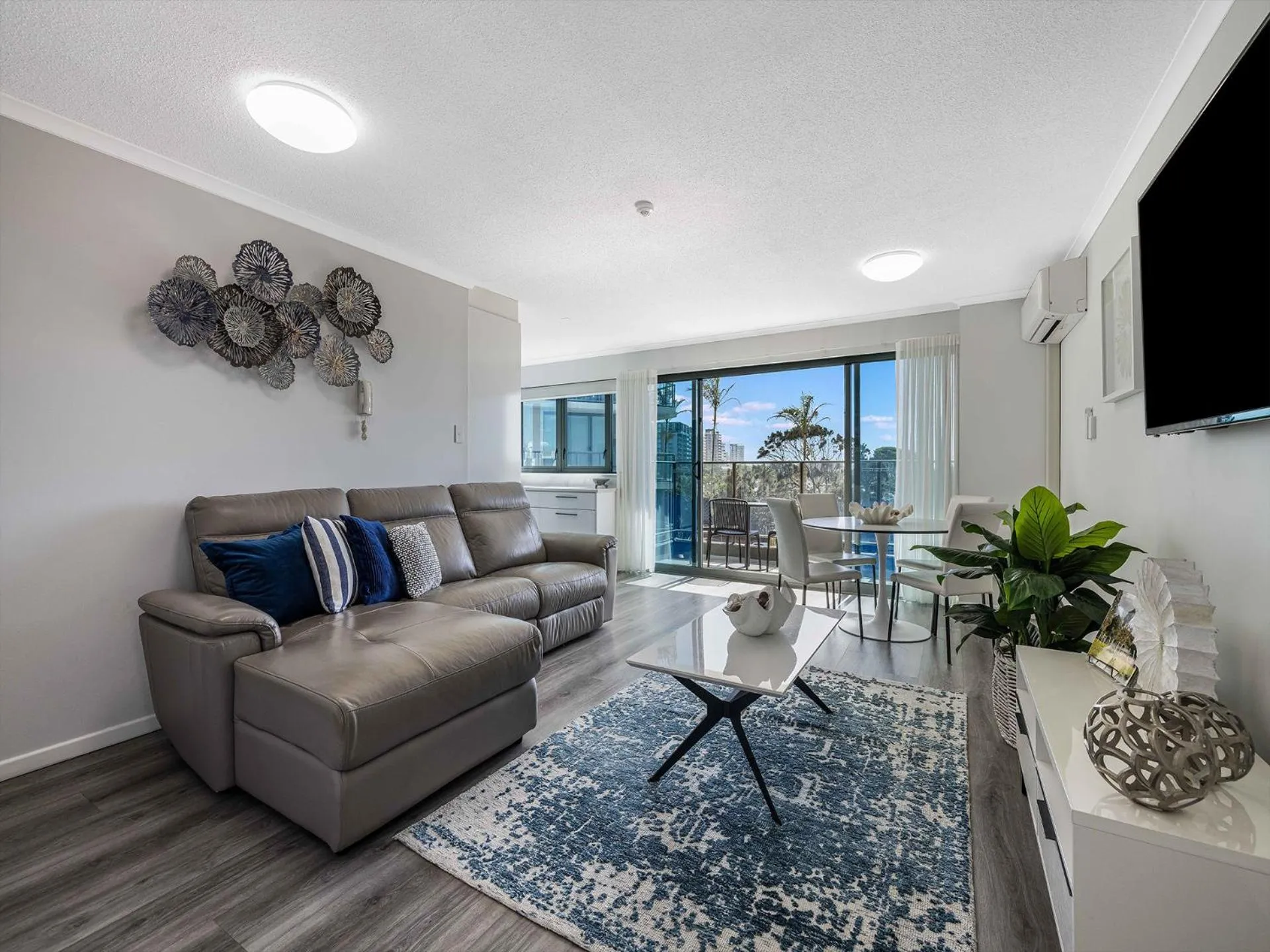 Living room in Meridian Alex Beach Apartments