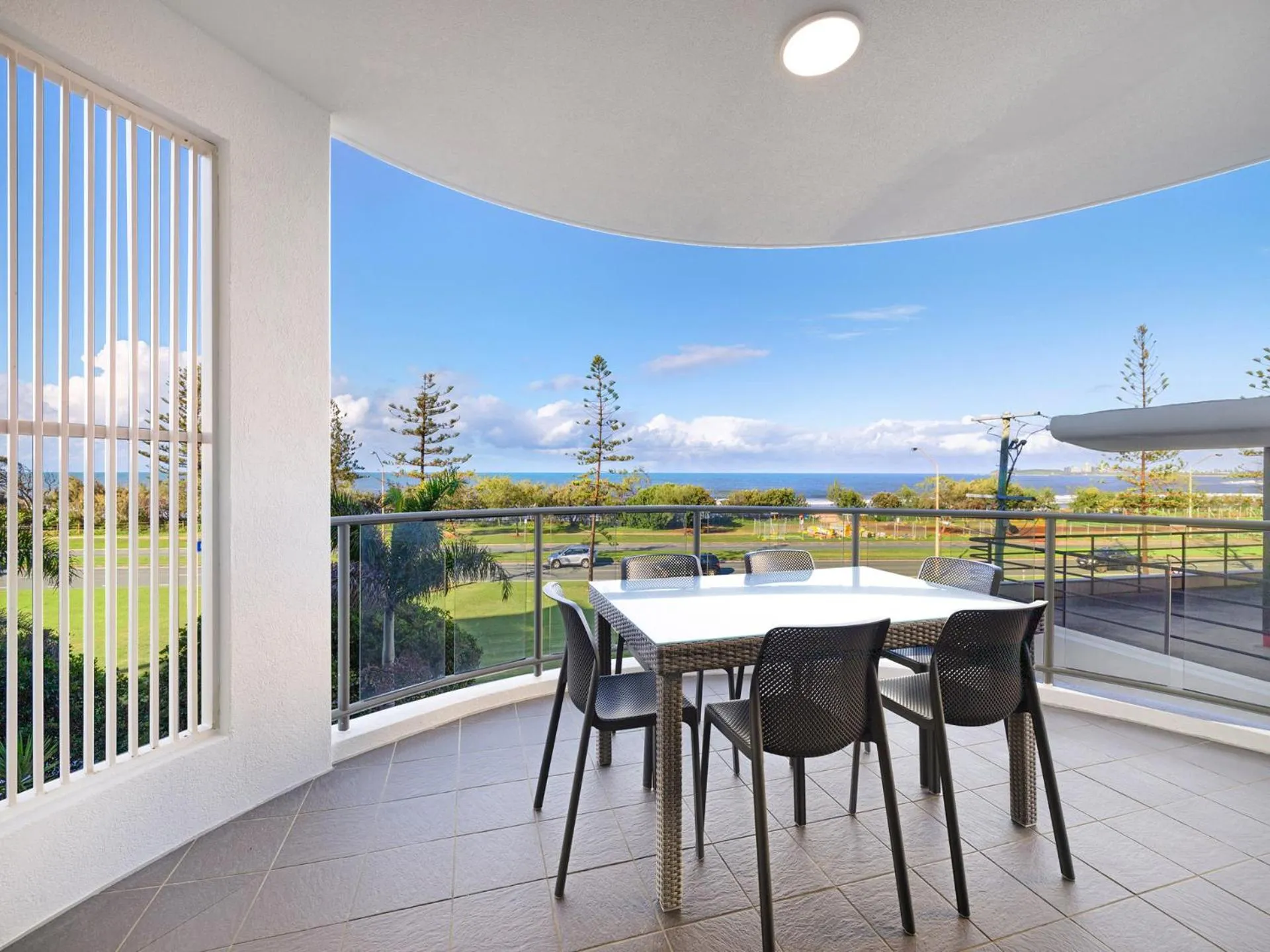 Balcony/Terrace in Meridian Alex Beach Apartments