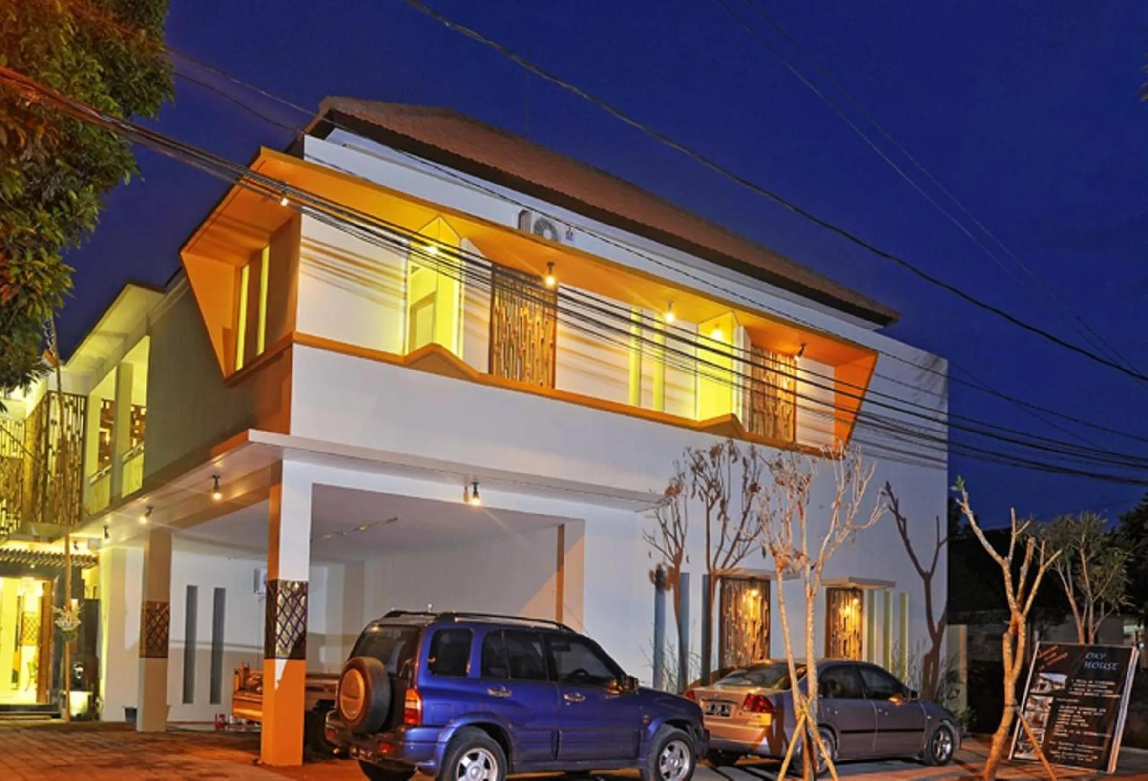 Facade/entrance in Oxy House Bali