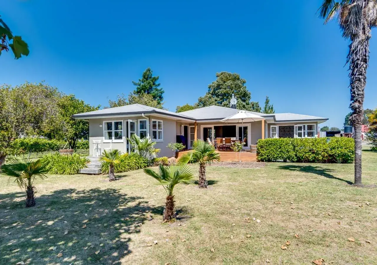 The Farmhouse The Farmhouse