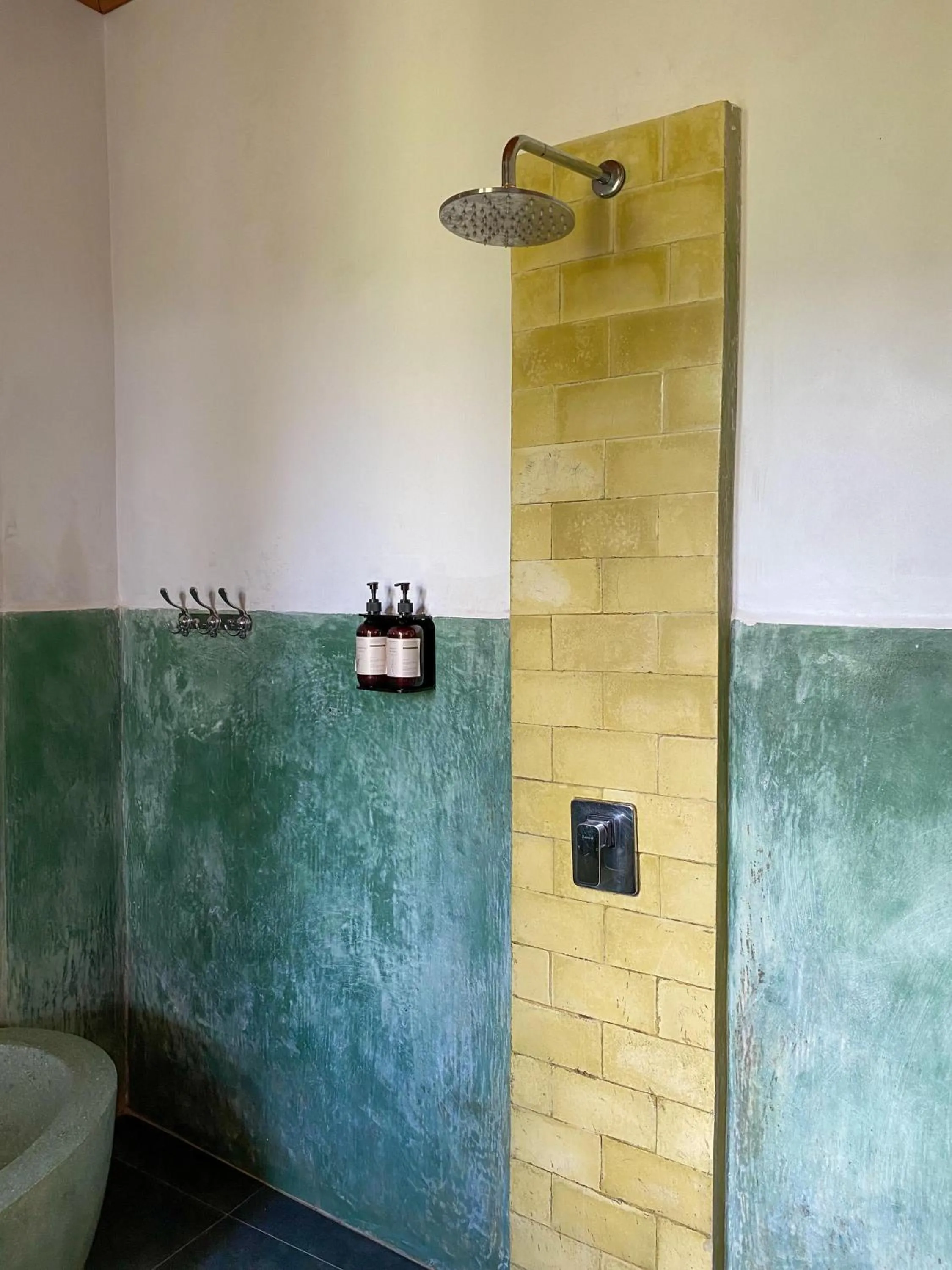 Shower in Abian Ayu Villa