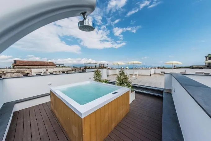 Hot Tub in Relais San Severo