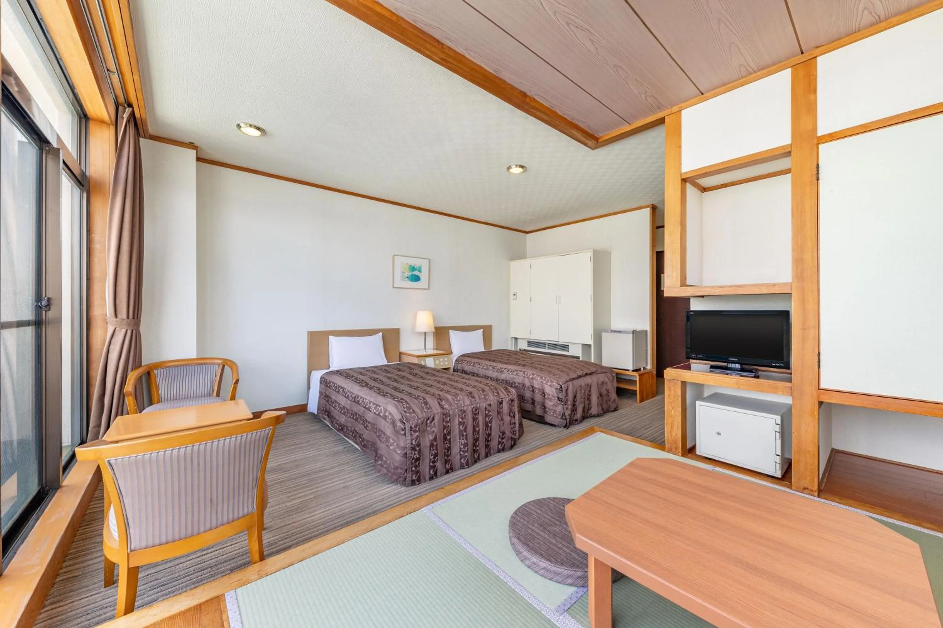 Bed in Spa Resort Hawaiians Hotel Hawaiians