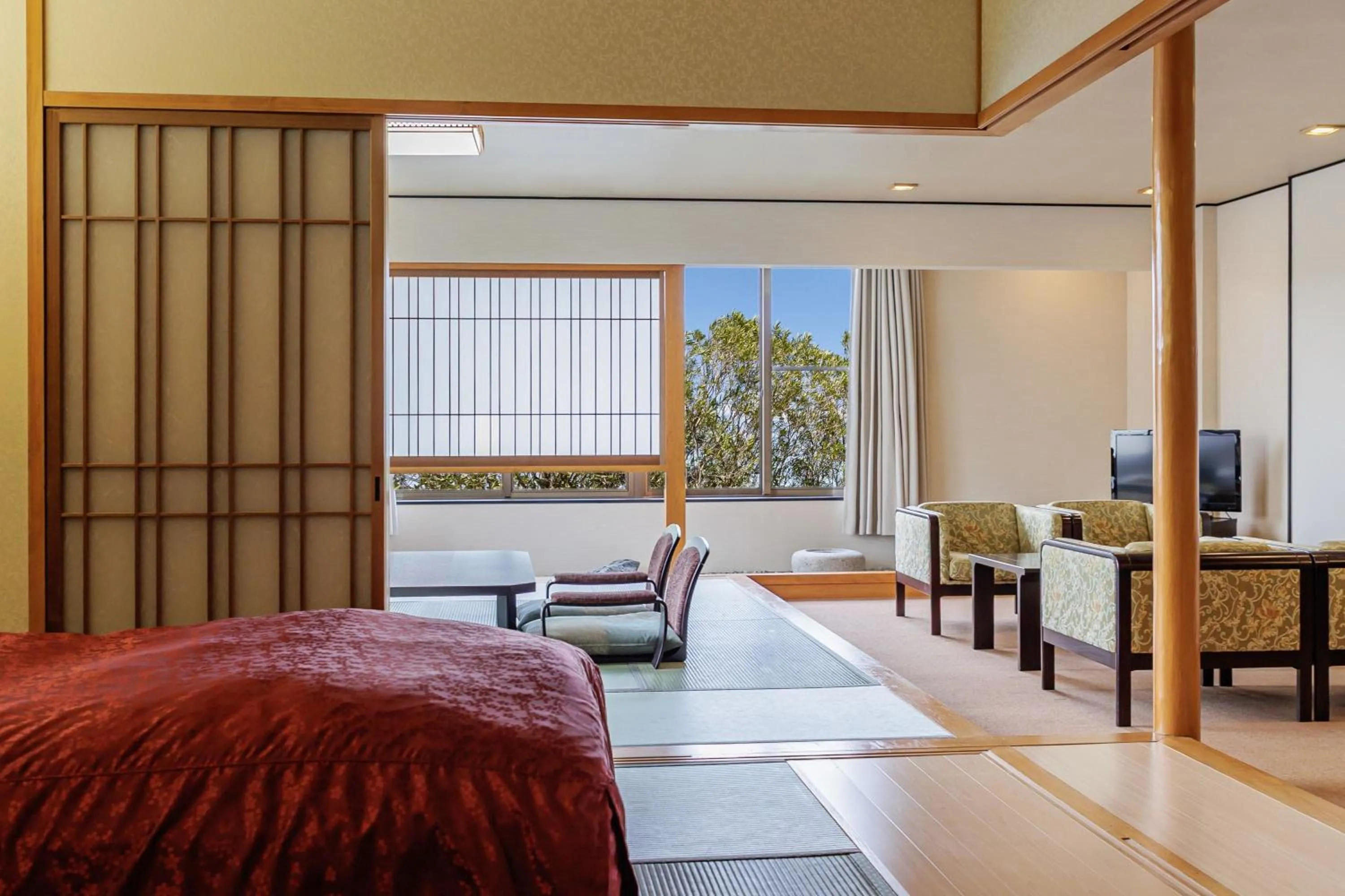 Photo of the whole room, Bed in Spa Resort Hawaiians Hotel Hawaiians