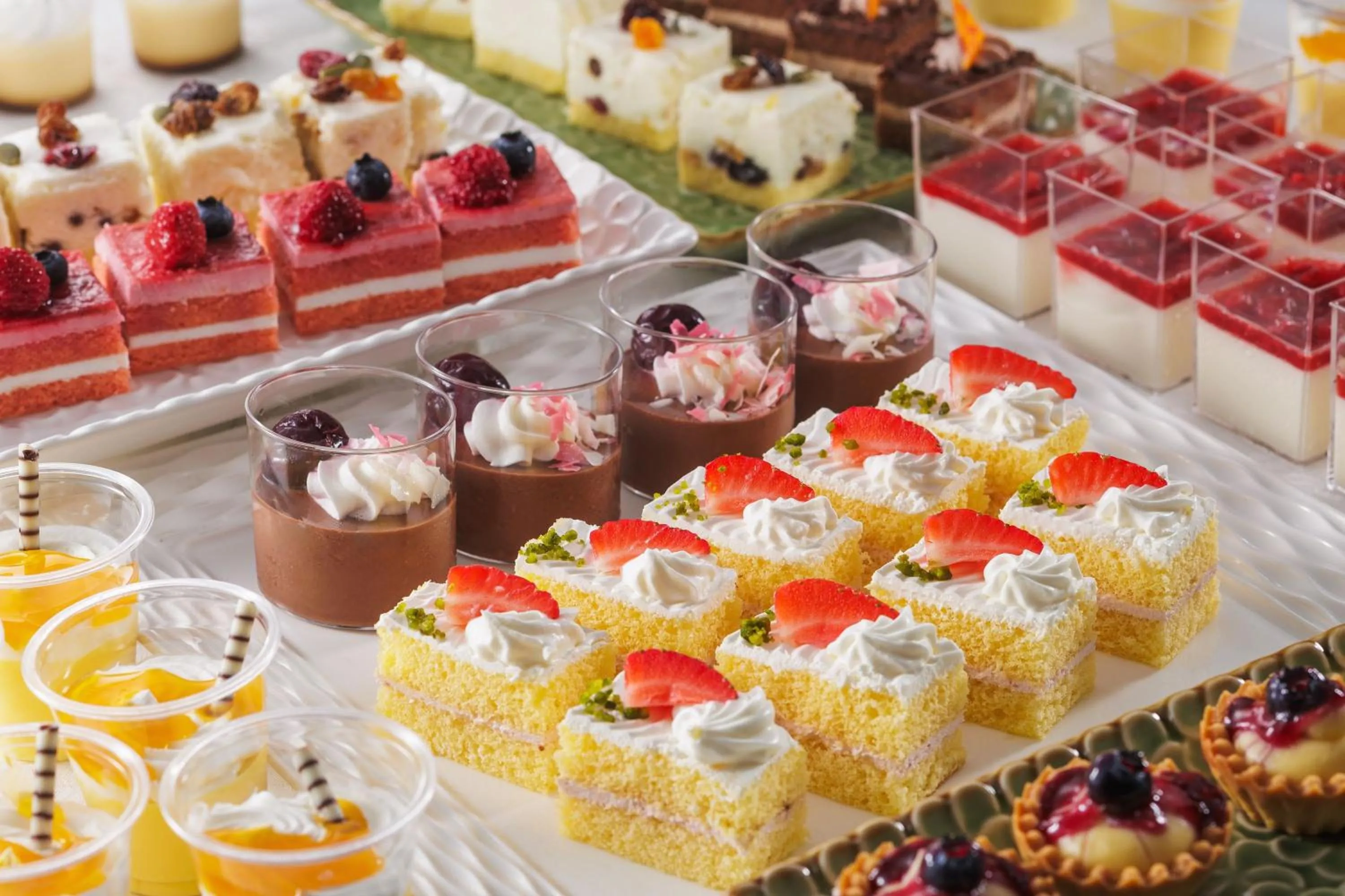 Dinner in Spa Resort Hawaiians Hotel Hawaiians