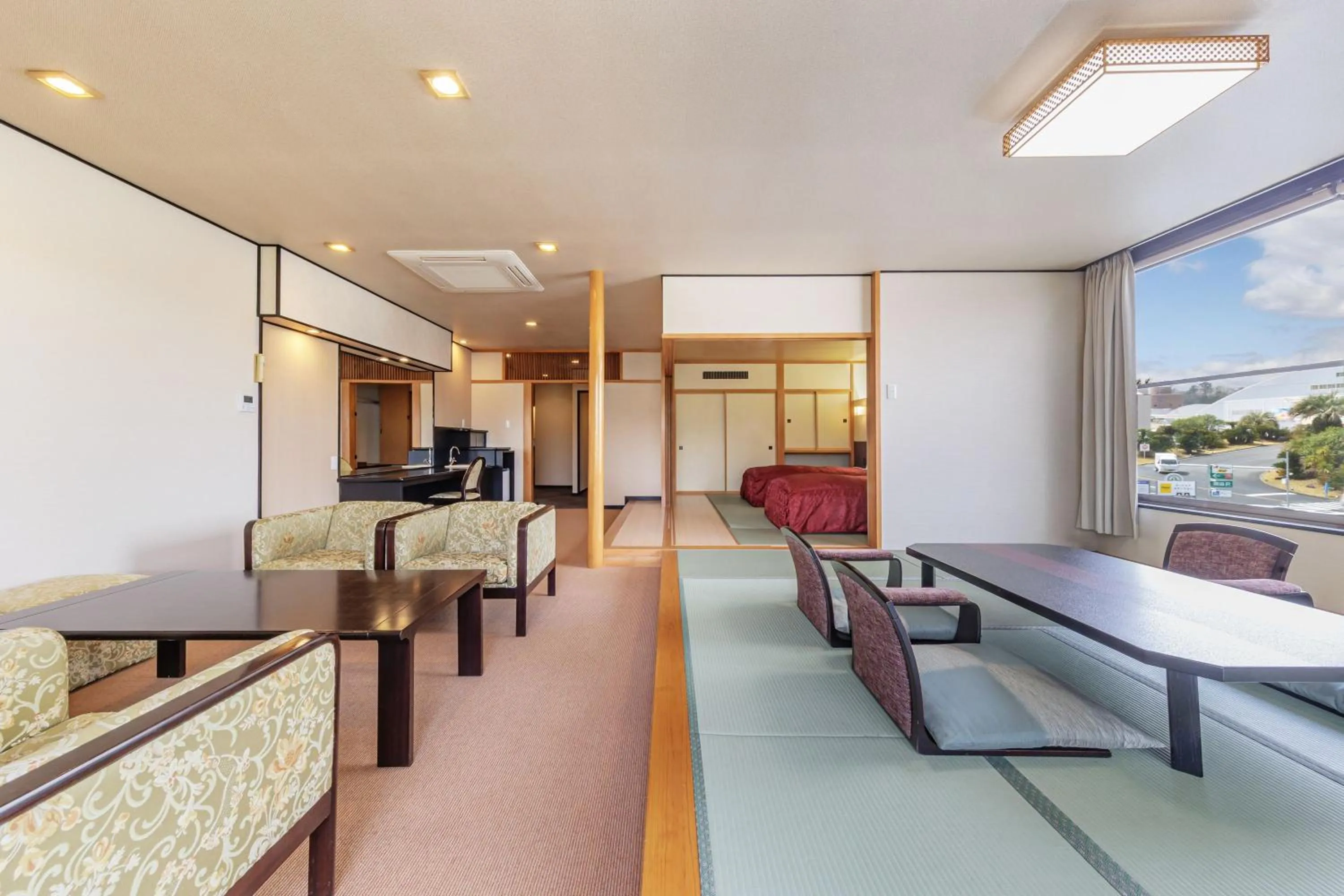 Photo of the whole room in Spa Resort Hawaiians Hotel Hawaiians