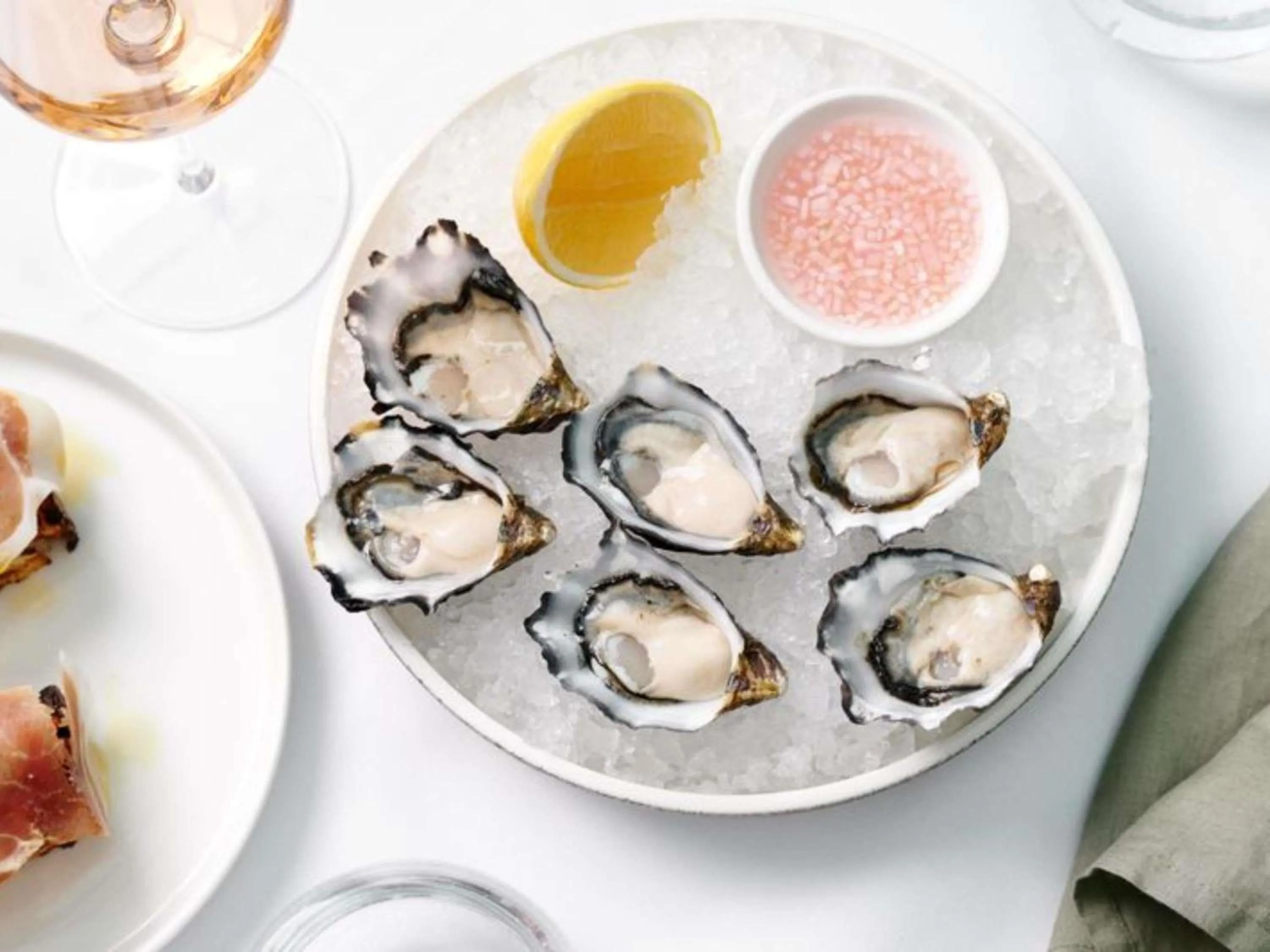 Restaurant/places to eat in Sofitel Noosa Pacific Resort