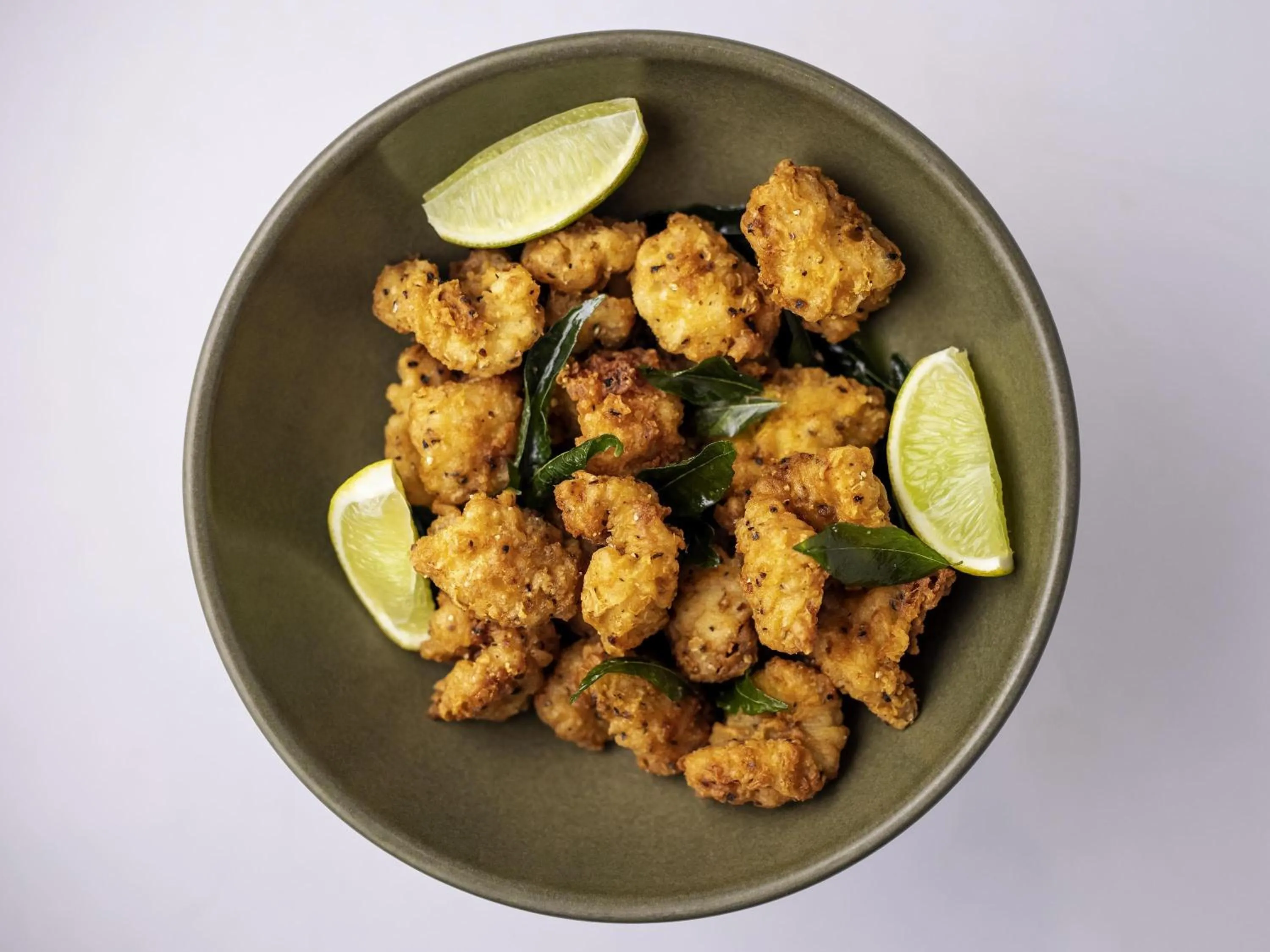 Lounge or bar in Sofitel Noosa Pacific Resort