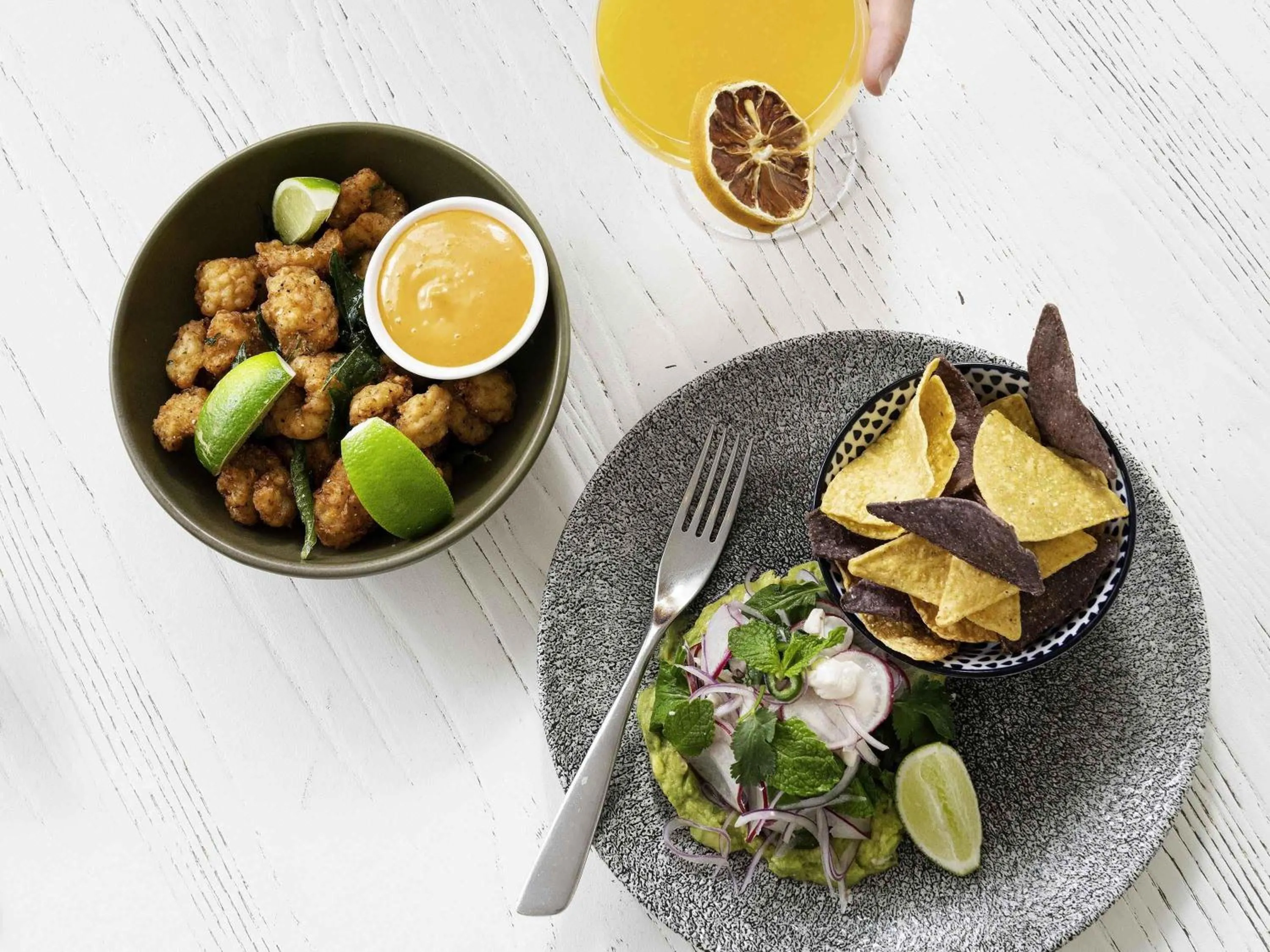 Lounge or bar in Sofitel Noosa Pacific Resort