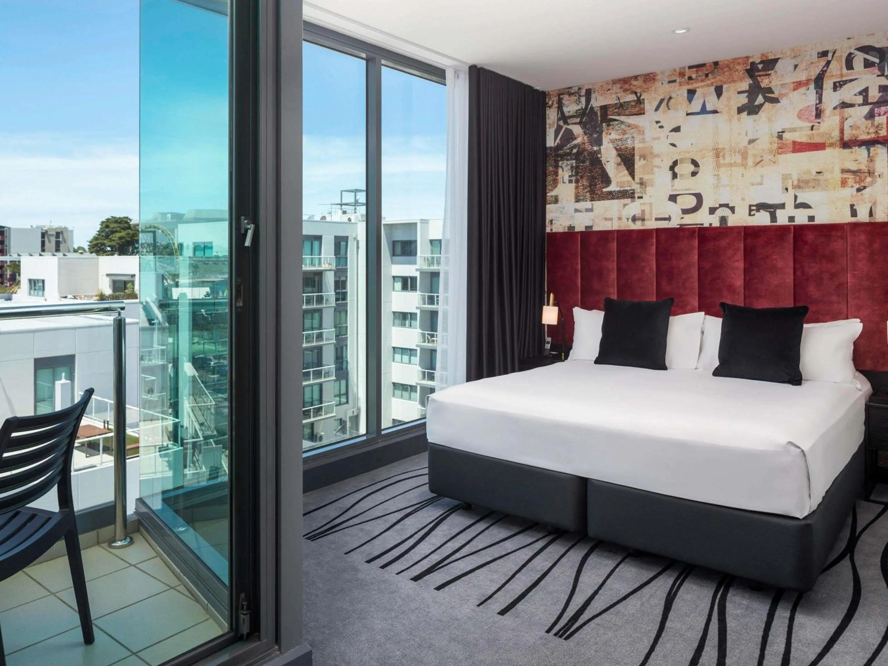 Bedroom, Bed in Novotel Geelong