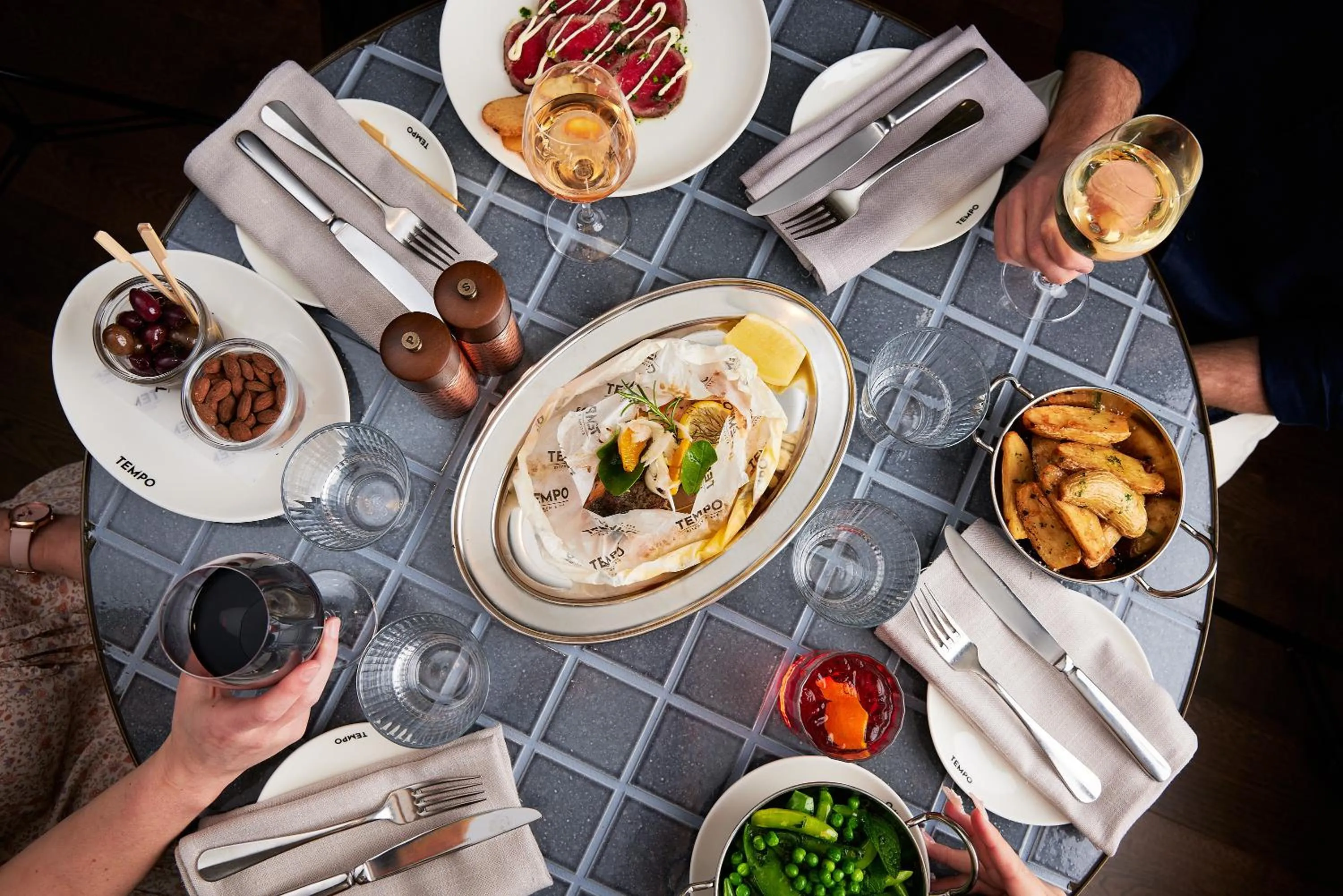 Restaurant/places to eat in Novotel Geelong