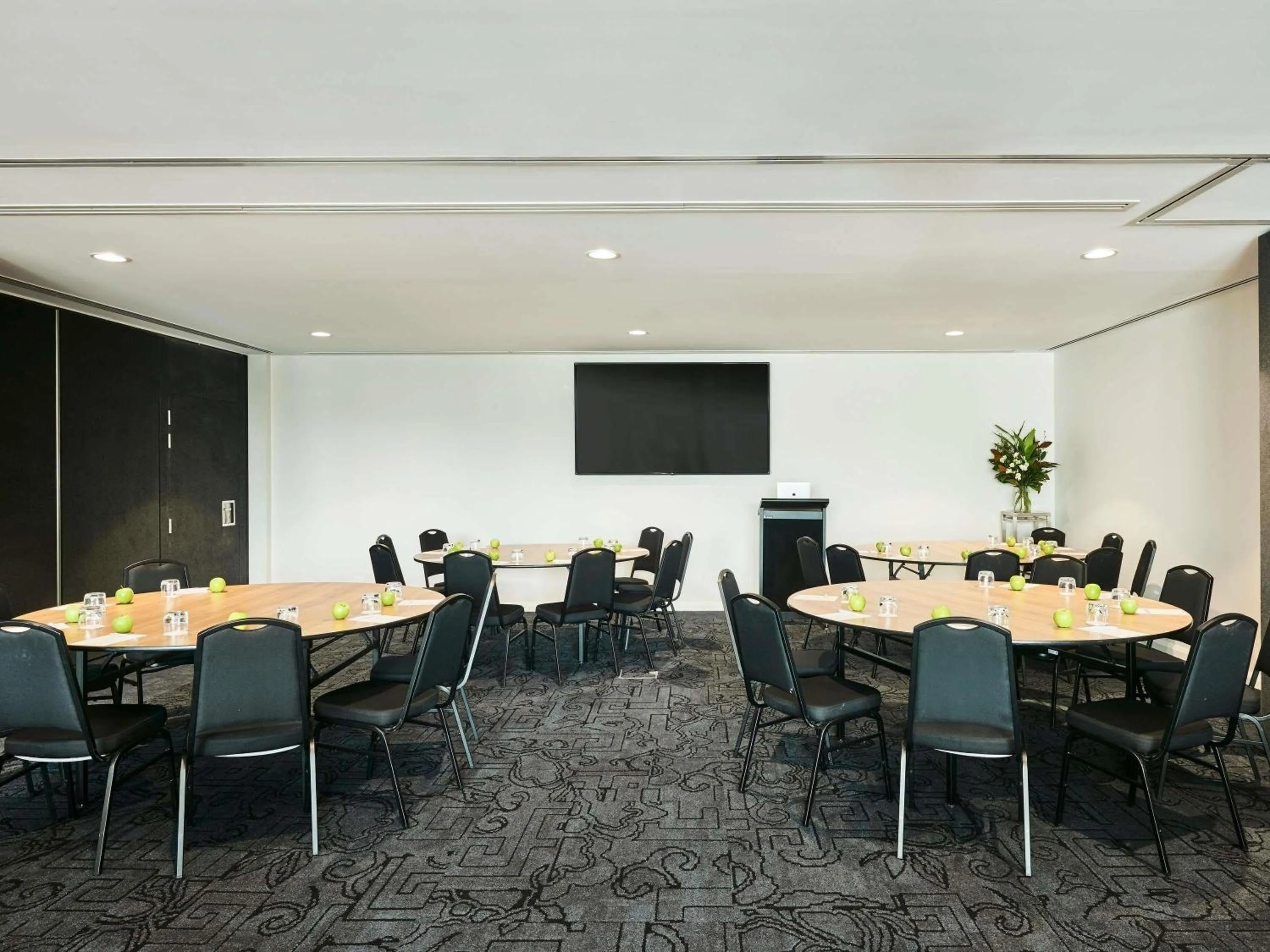 Meeting/conference room in Novotel Geelong