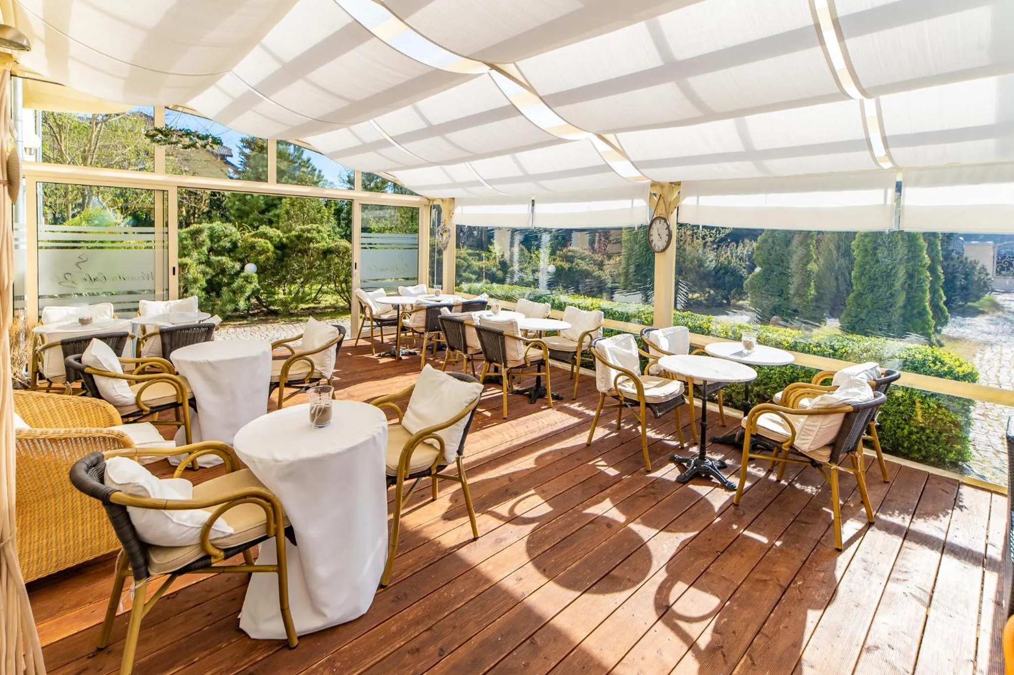 Restaurant/places to eat in Pensjonat Zenit