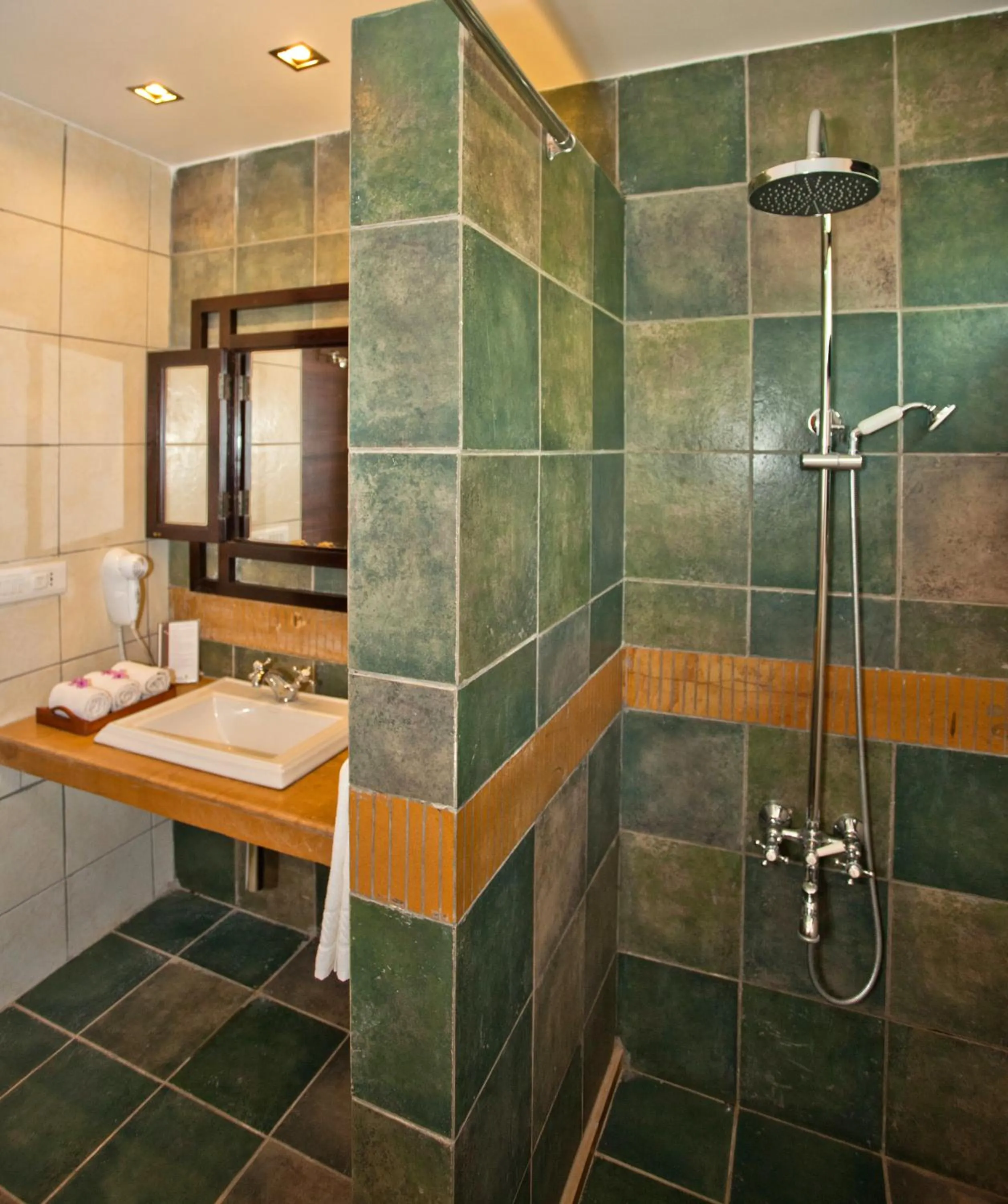 Toilet in Club Mahindra Sasan Gir