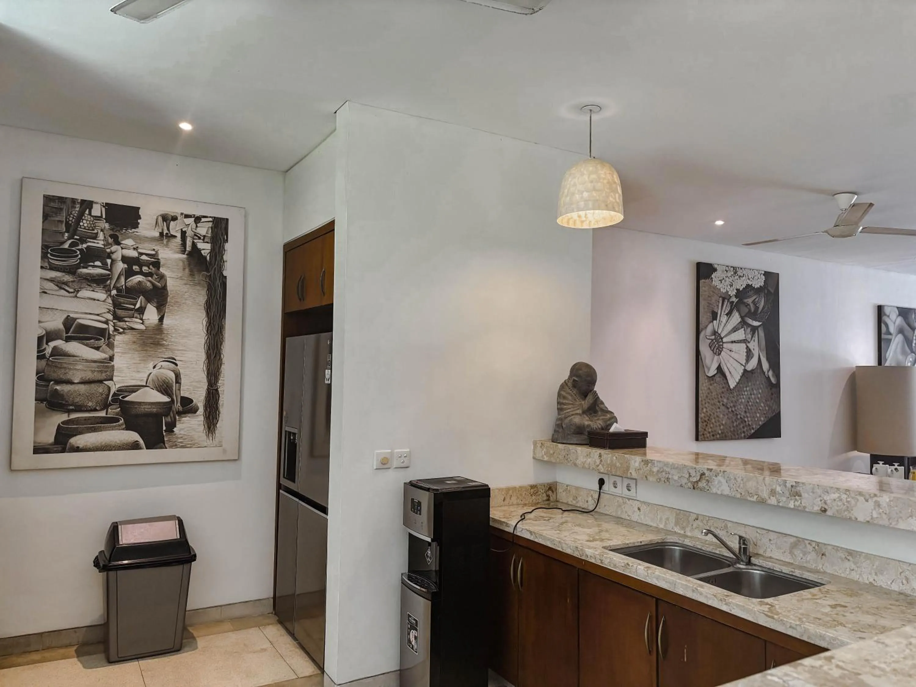 kitchen in Villa Chocolat Seminyak