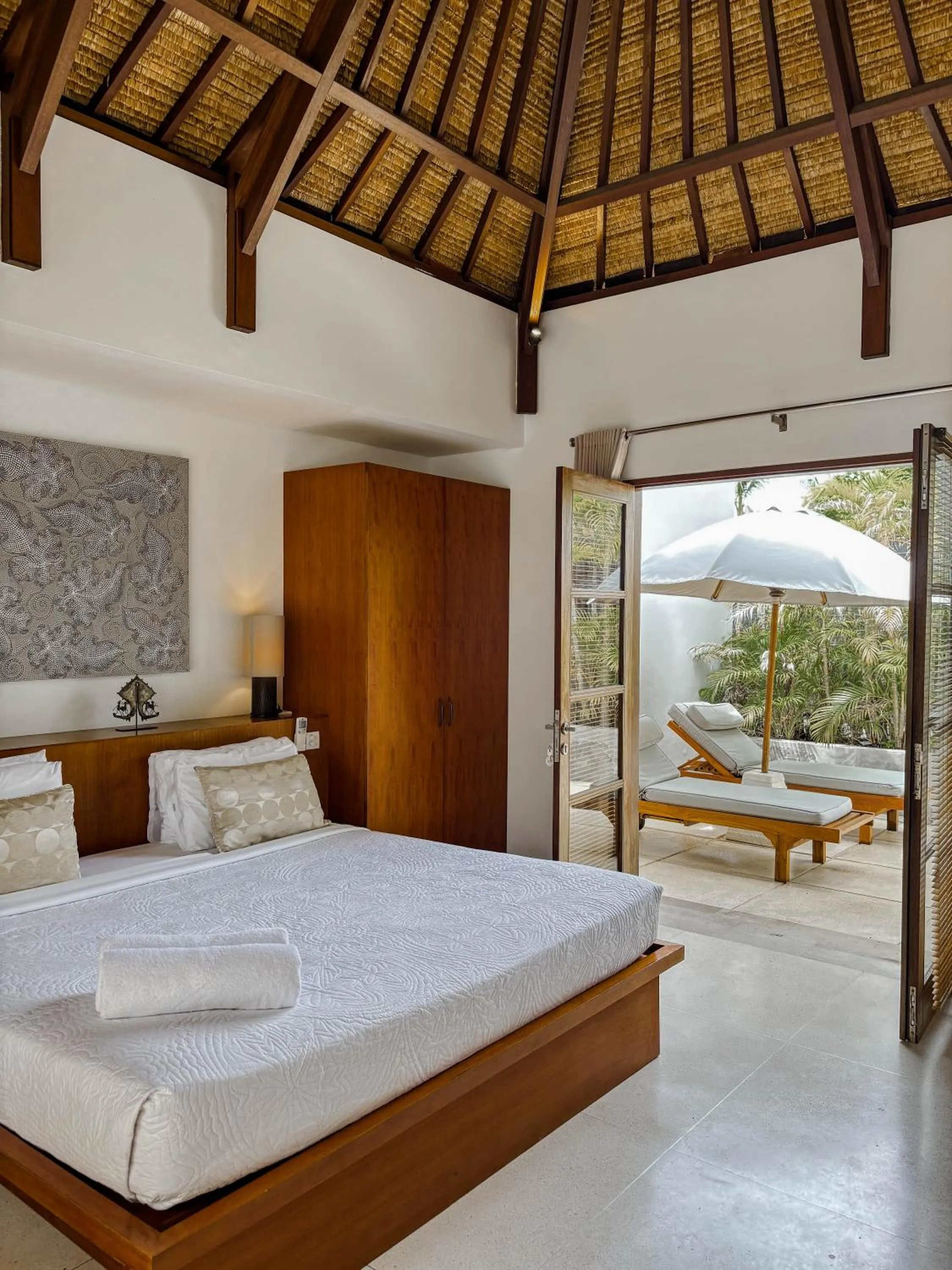Bed in Villa Chocolat Seminyak