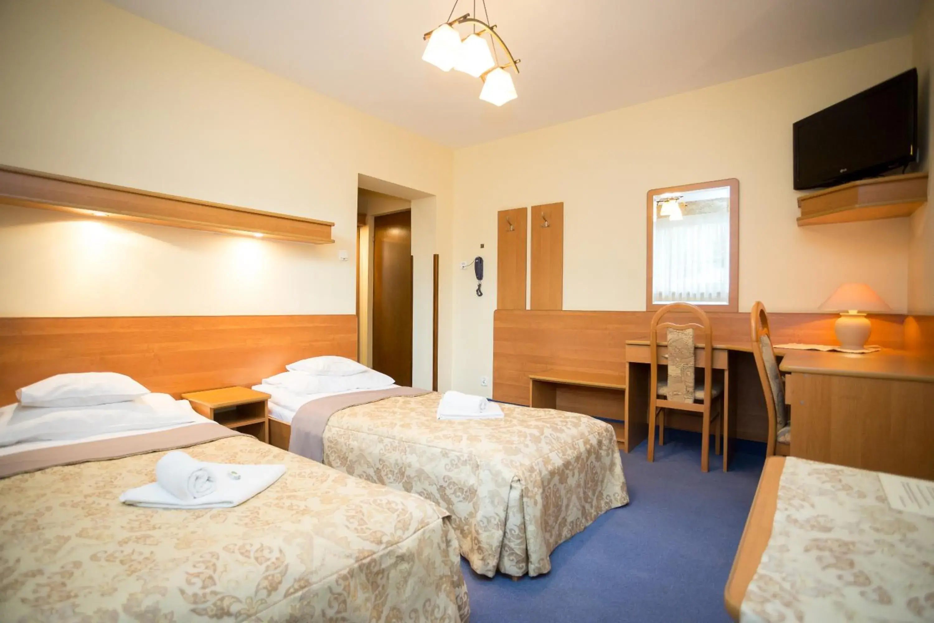 Economy Twin Room in Ośrodek FIAN Zakopane - noclegi i konferencje w centrum Economy Twin Room in Ośrodek FIAN Zakopane - noclegi i konferencje w centrum