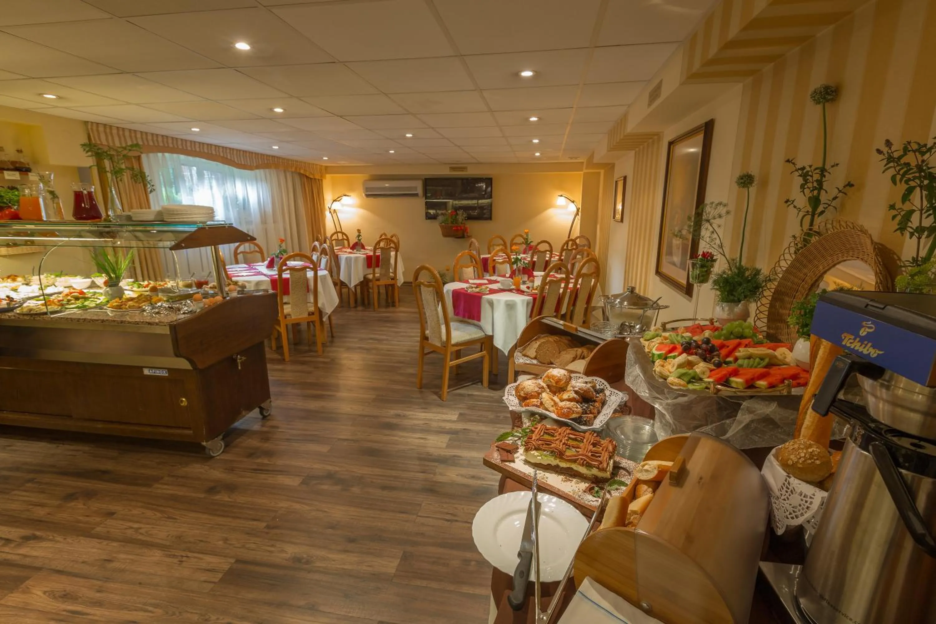 Restaurant/places to eat in Ośrodek FIAN Zakopane - noclegi i konferencje w centrum