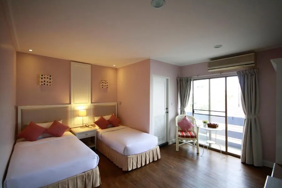 Bedroom, Bed in Hotel Alley