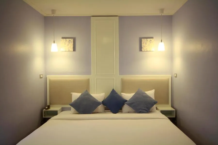 Bedroom, Bed in Hotel Alley