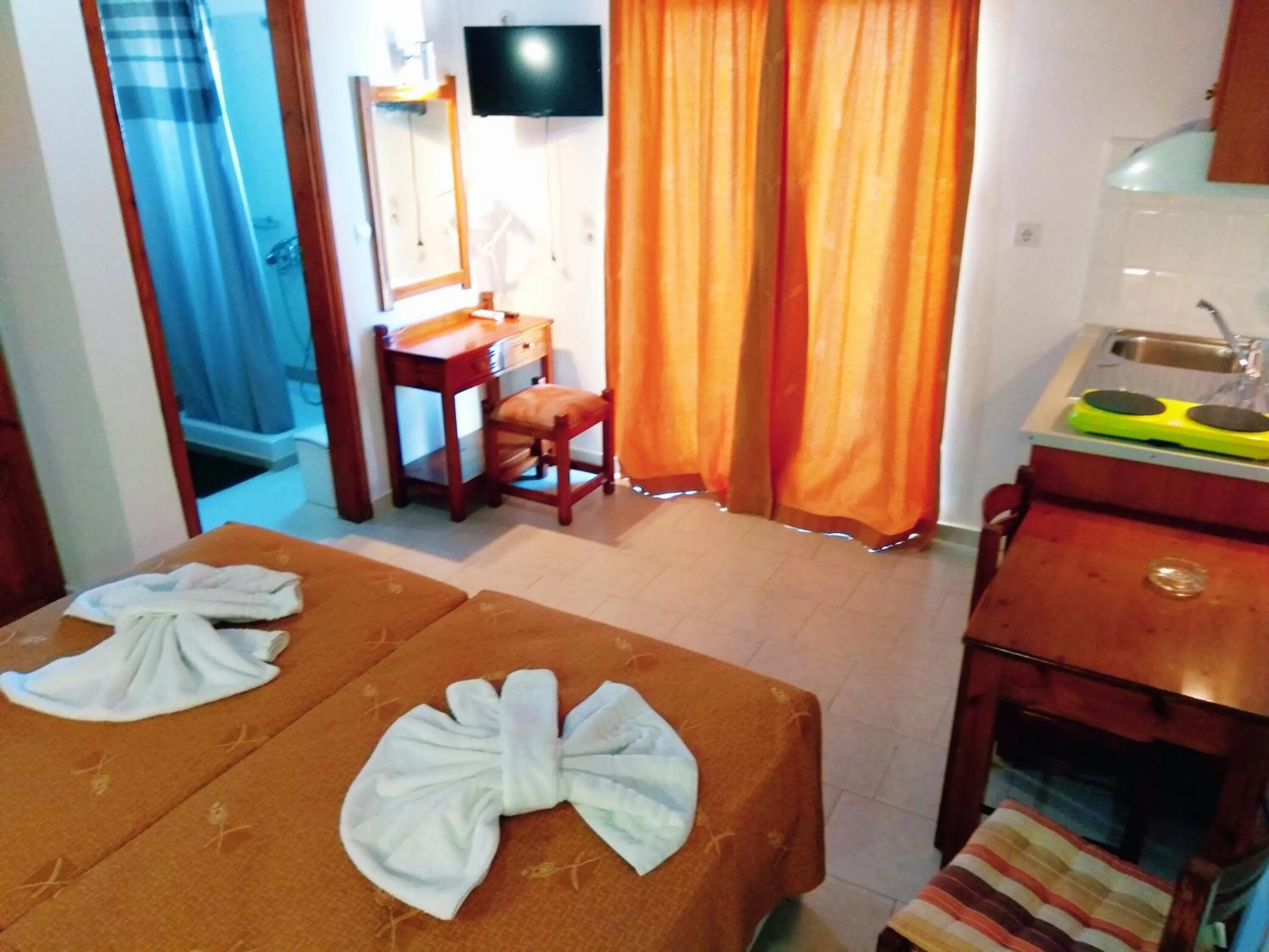 Photo of the whole room, Bed in Villa Giorgos
