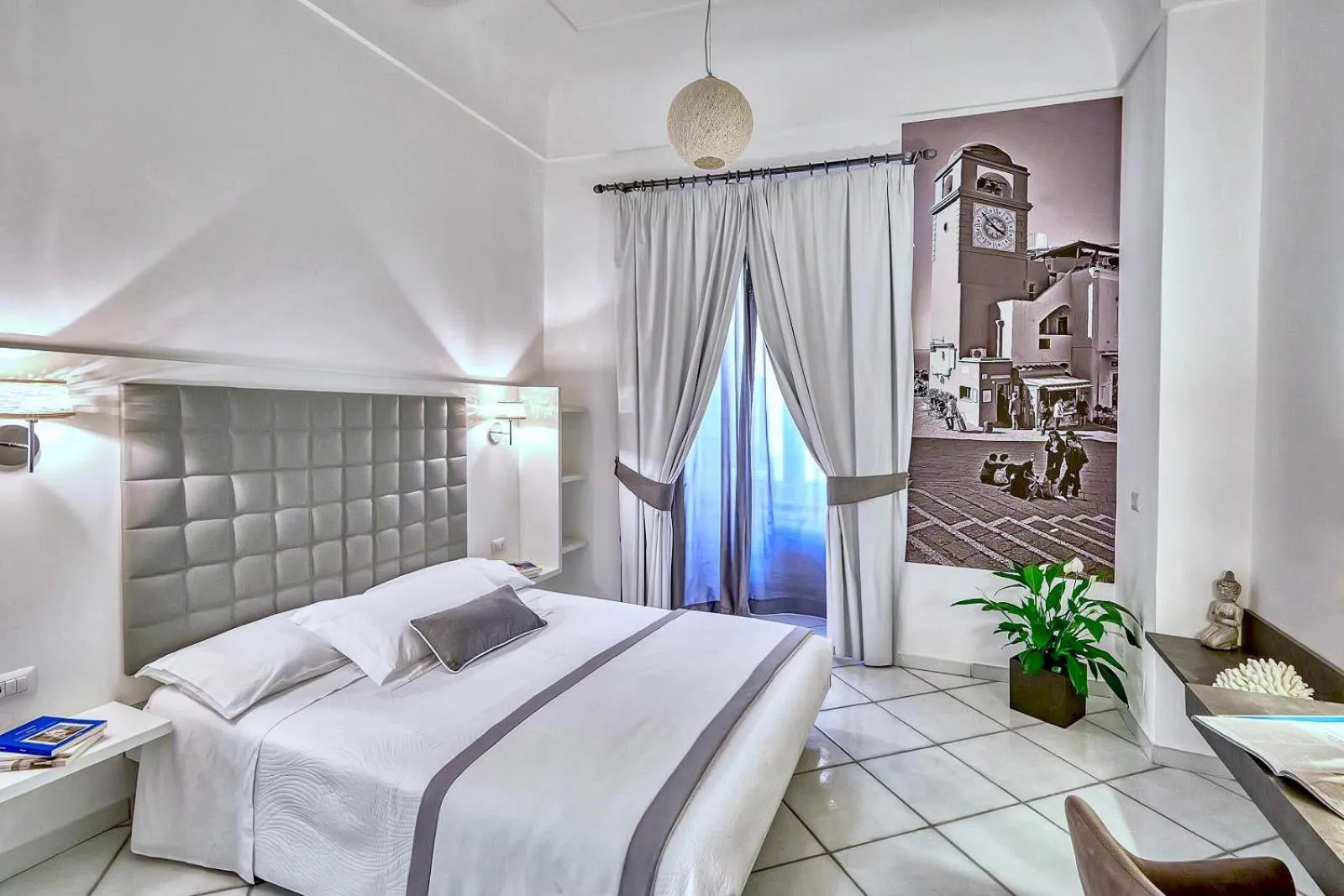 Bed in Le Botteghe 59 Capri