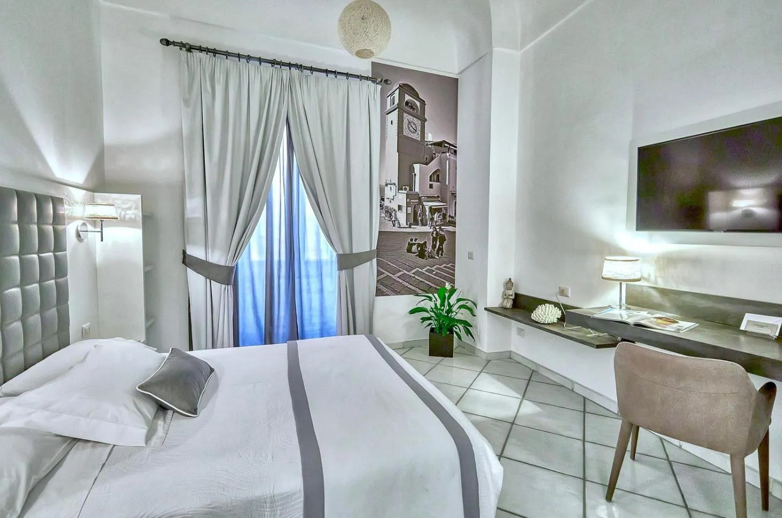 Bed in Le Botteghe 59 Capri