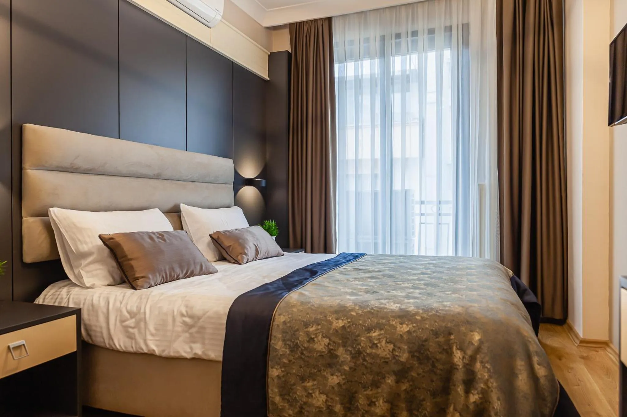 Bed in Norah Suites Hotel İstanbul