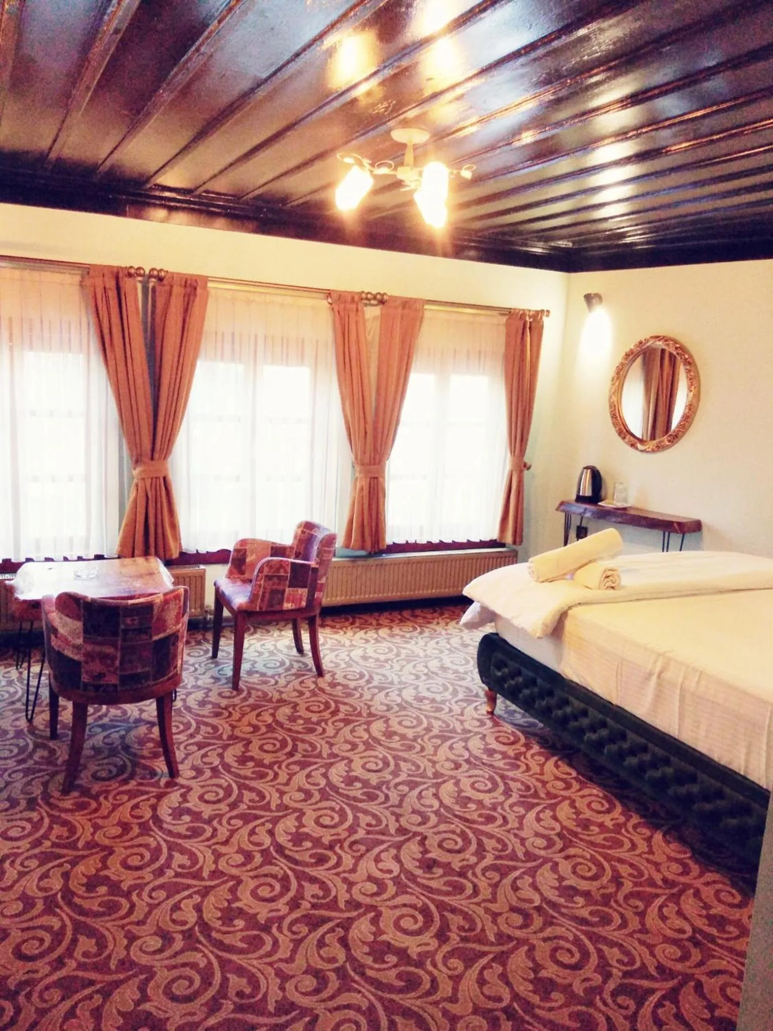 Photo of the whole room in Kayıbeyi Hotel & Restaurant