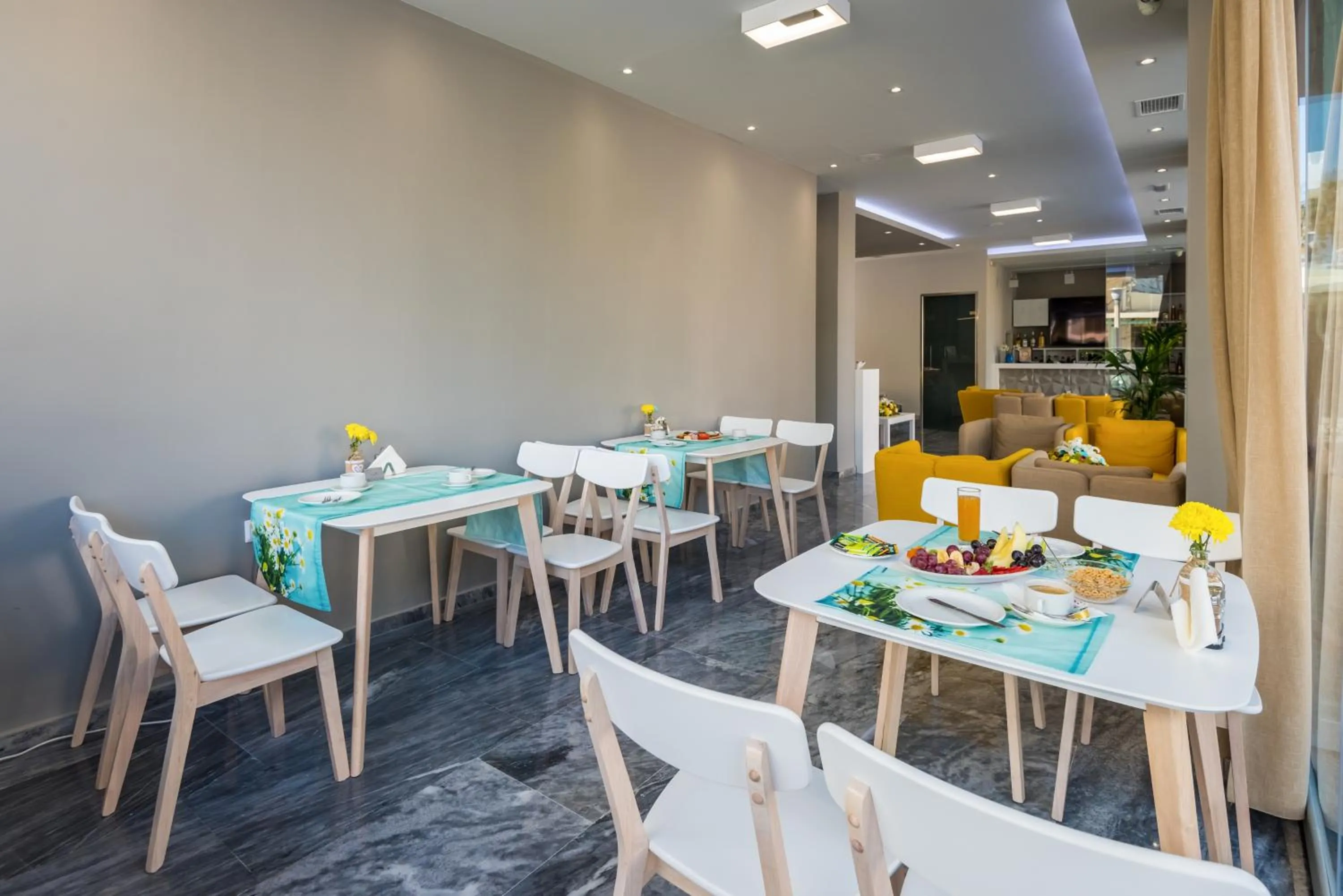 Restaurant/places to eat in Olympia Hotel