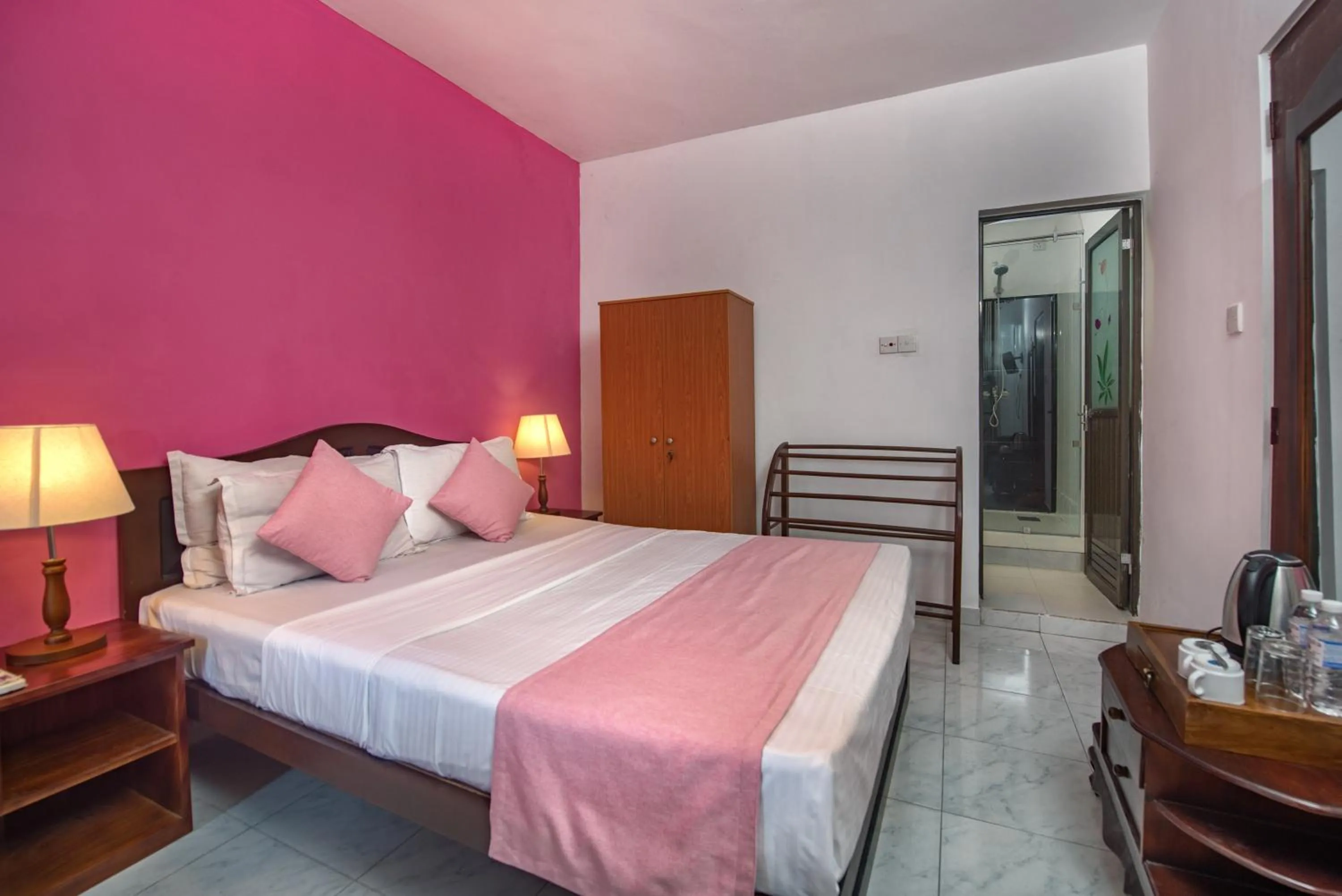 Bed in Ceyloni Lake Residency