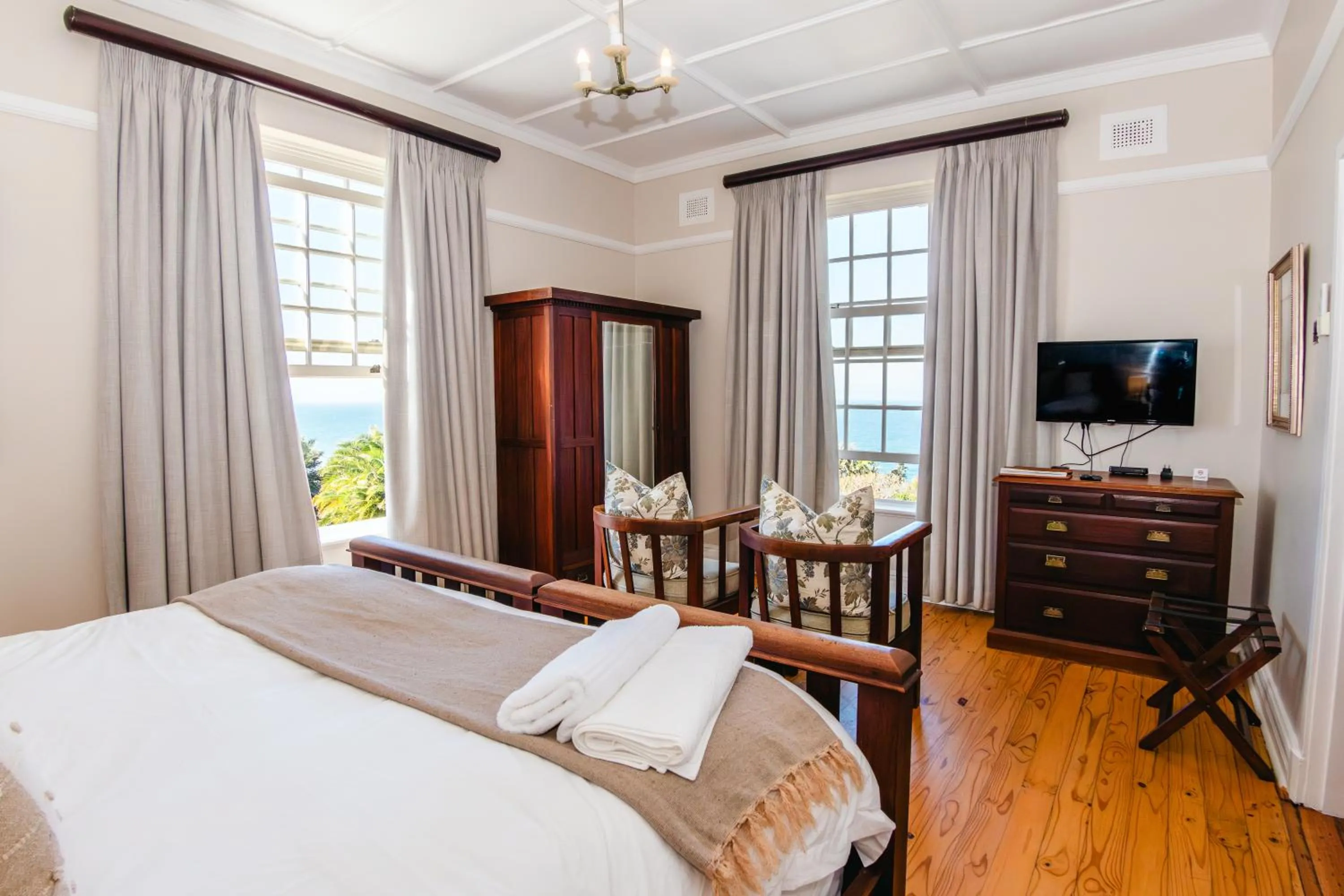 View (from property/room), Bed in Botha House