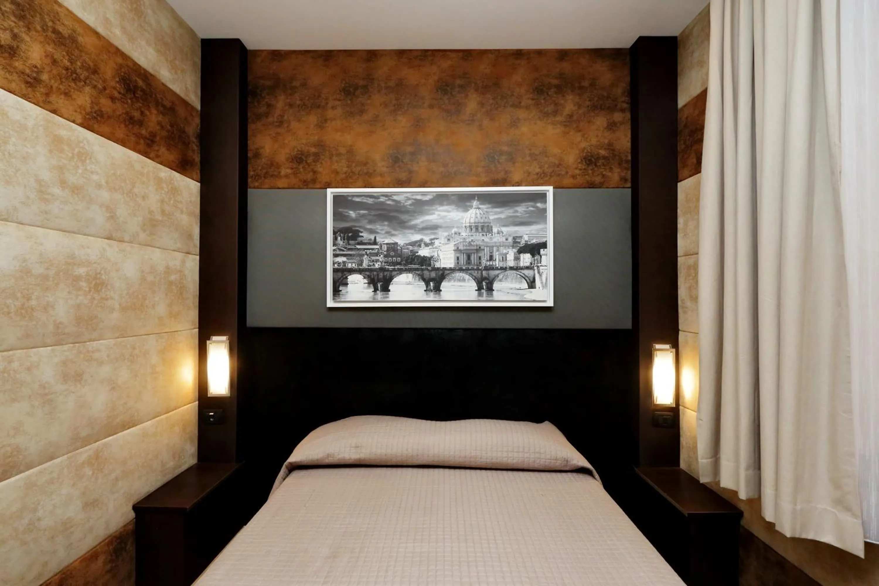 Bed in Gialli Vatican Guesthouse