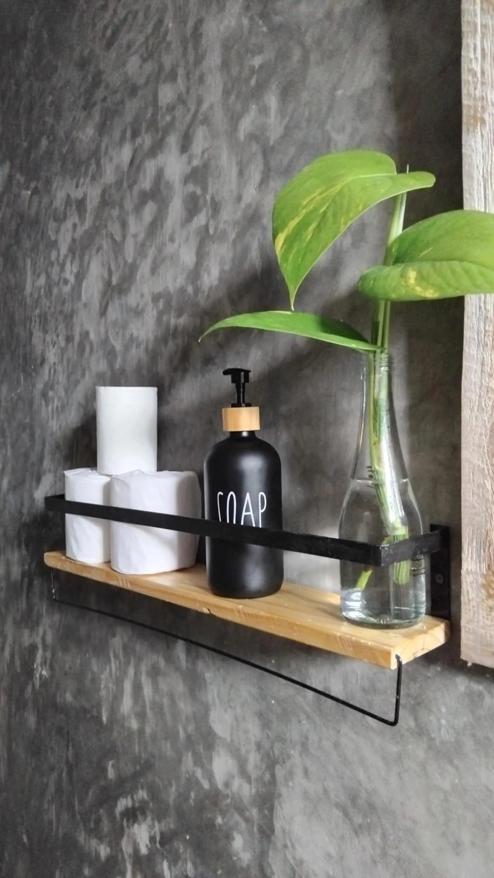 Jungle House - surf & stay