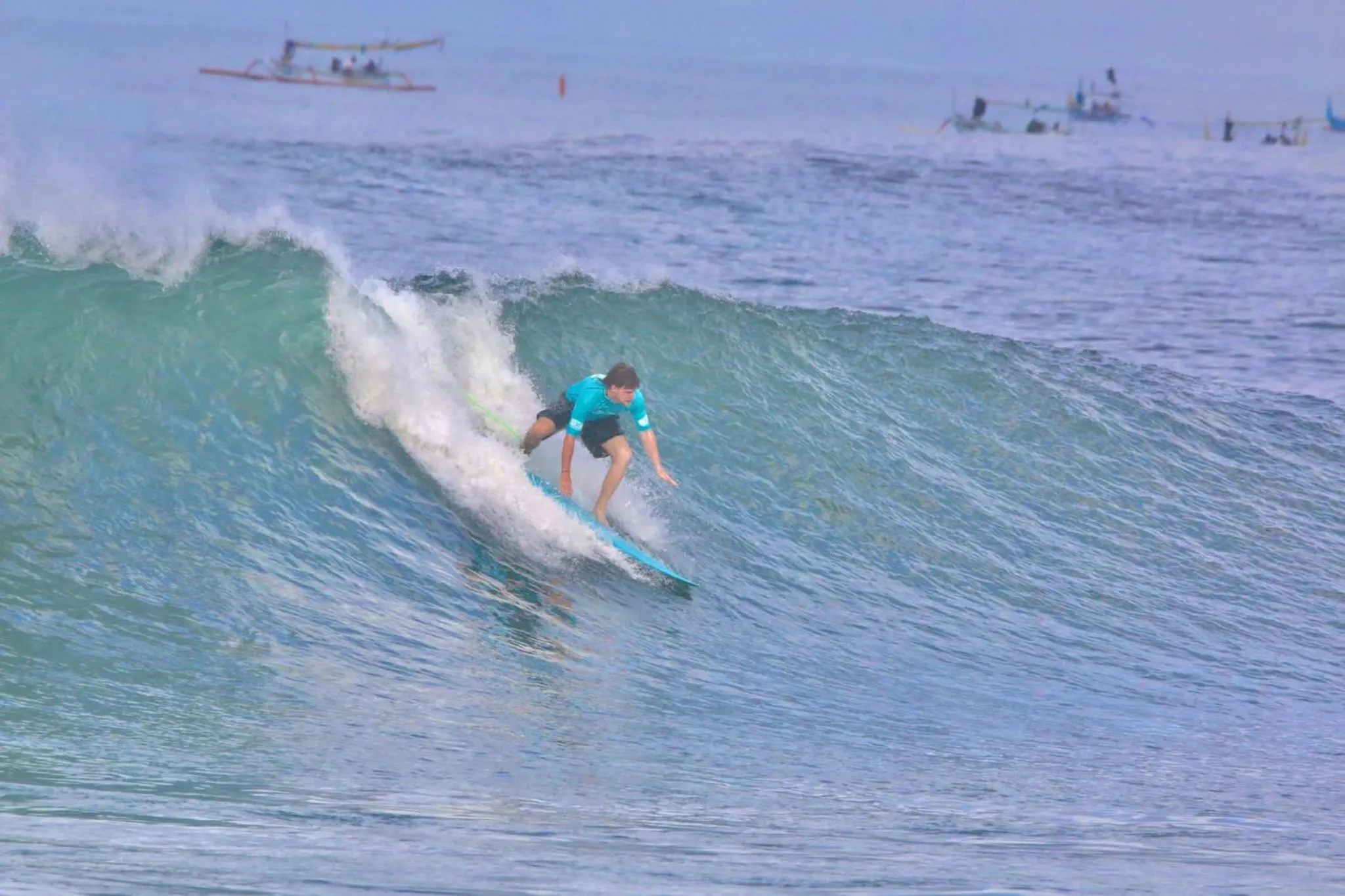 Jungle House - surf & stay