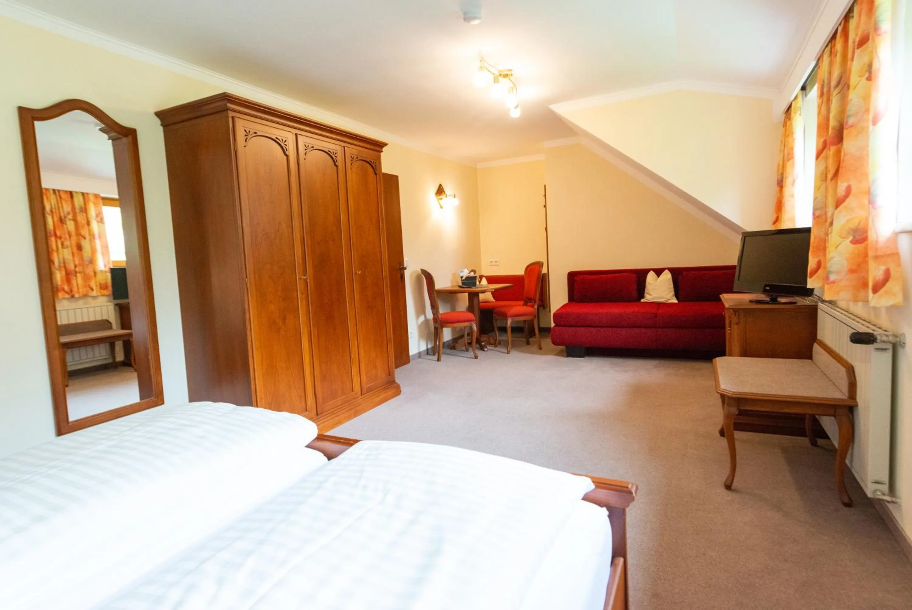 Photo of the whole room, Bed in Landhotel Pacher