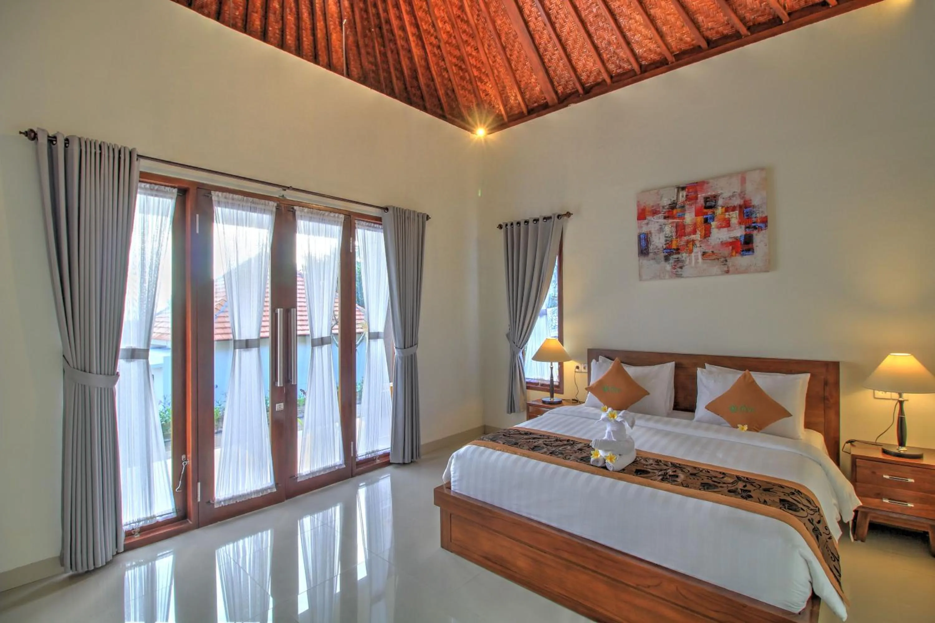 Bed in Arya Resort Nusa Penida