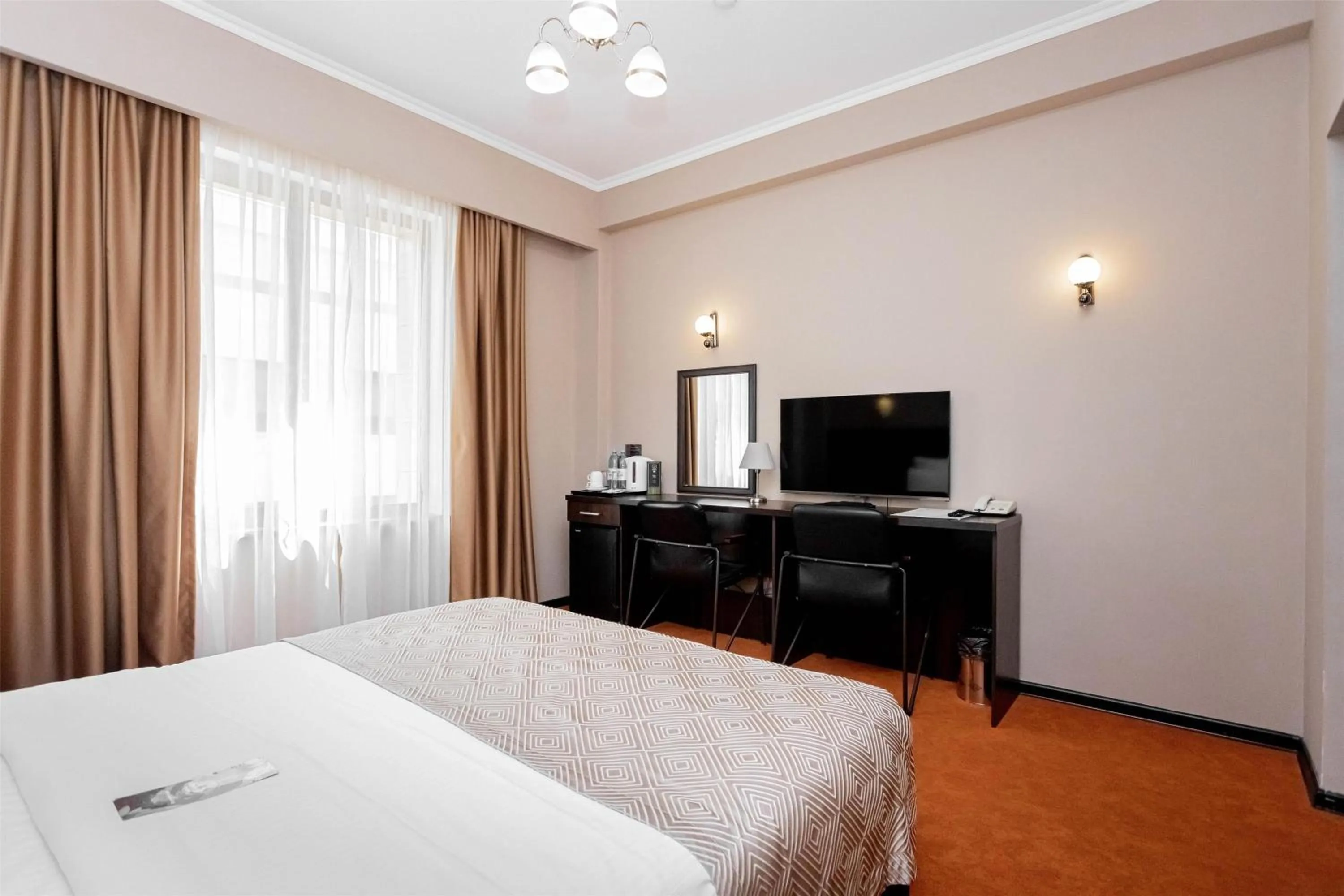 Communal lounge/ TV room, Bed in Best Western Plus Atakent Park Hotel