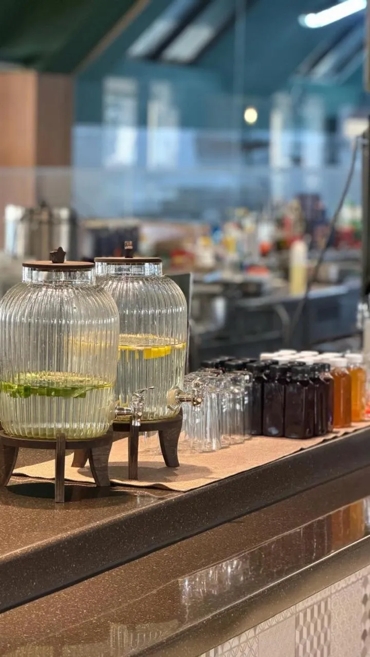 Restaurant/places to eat in Best Western Plus Atakent Park Hotel